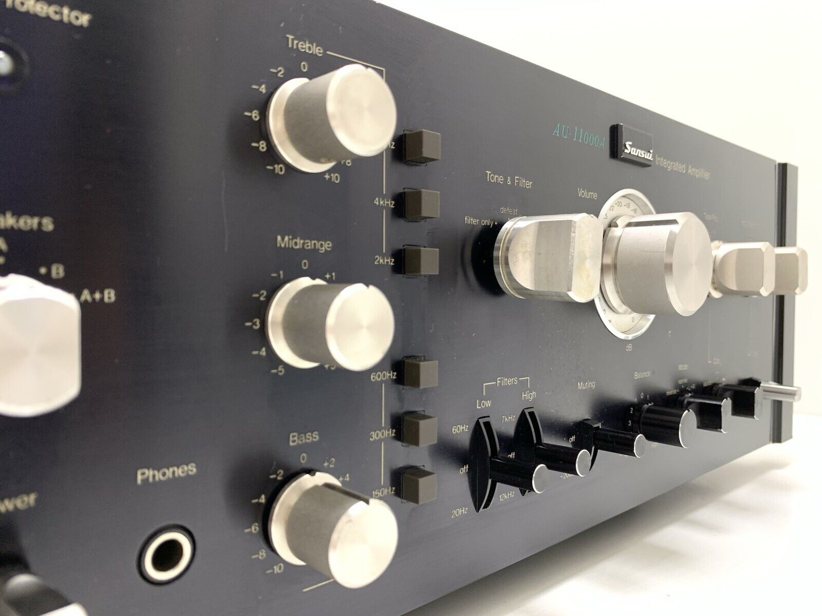 SANSUI AU 11000A Integrated Stereo Amplifier 2 X 110 WRMS Vintage 1977 GOOD LOOK