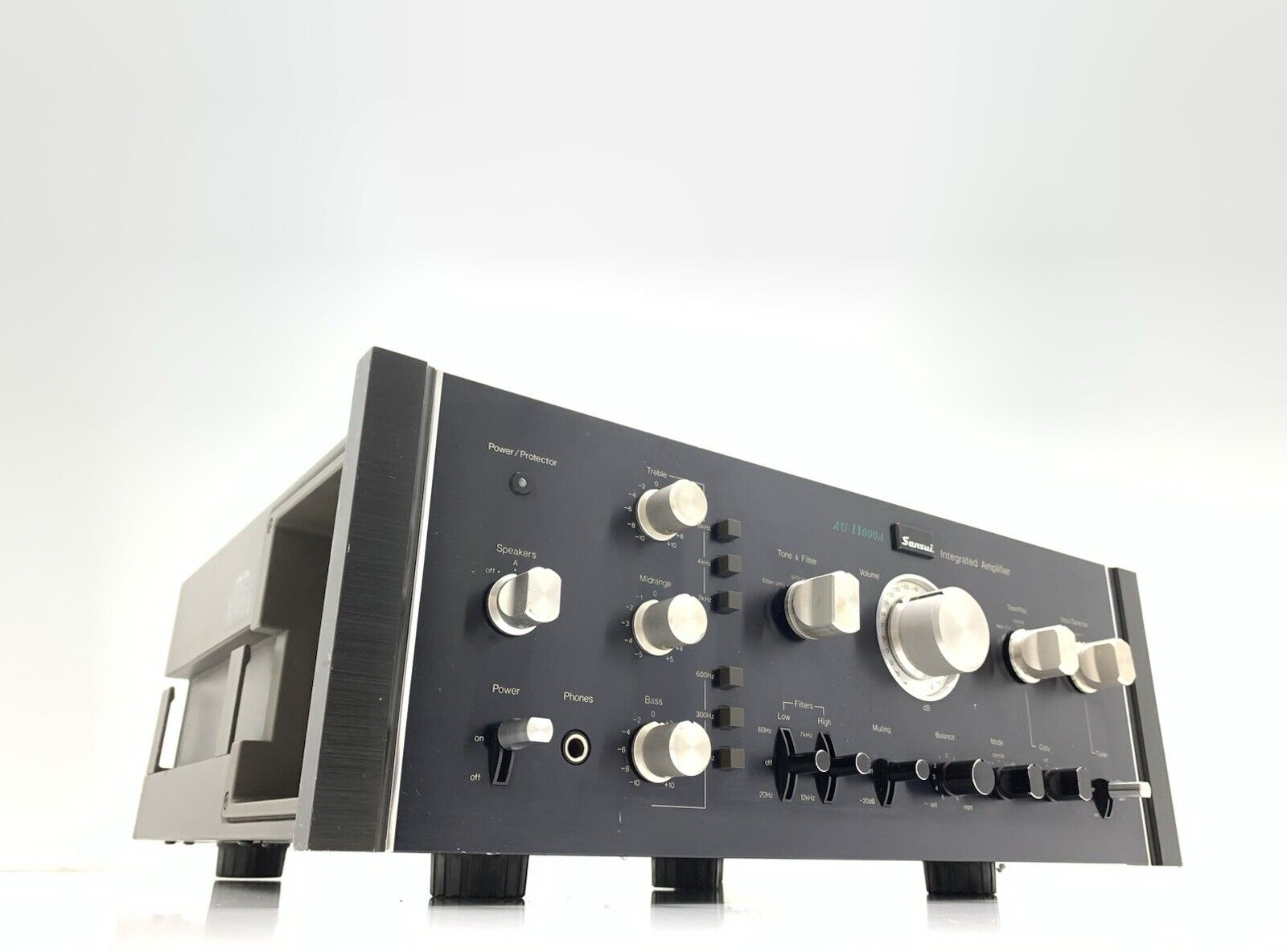 SANSUI AU 11000A Integrated Stereo Amplifier 2 X 110 WRMS Vintage 1977 GOOD LOOK