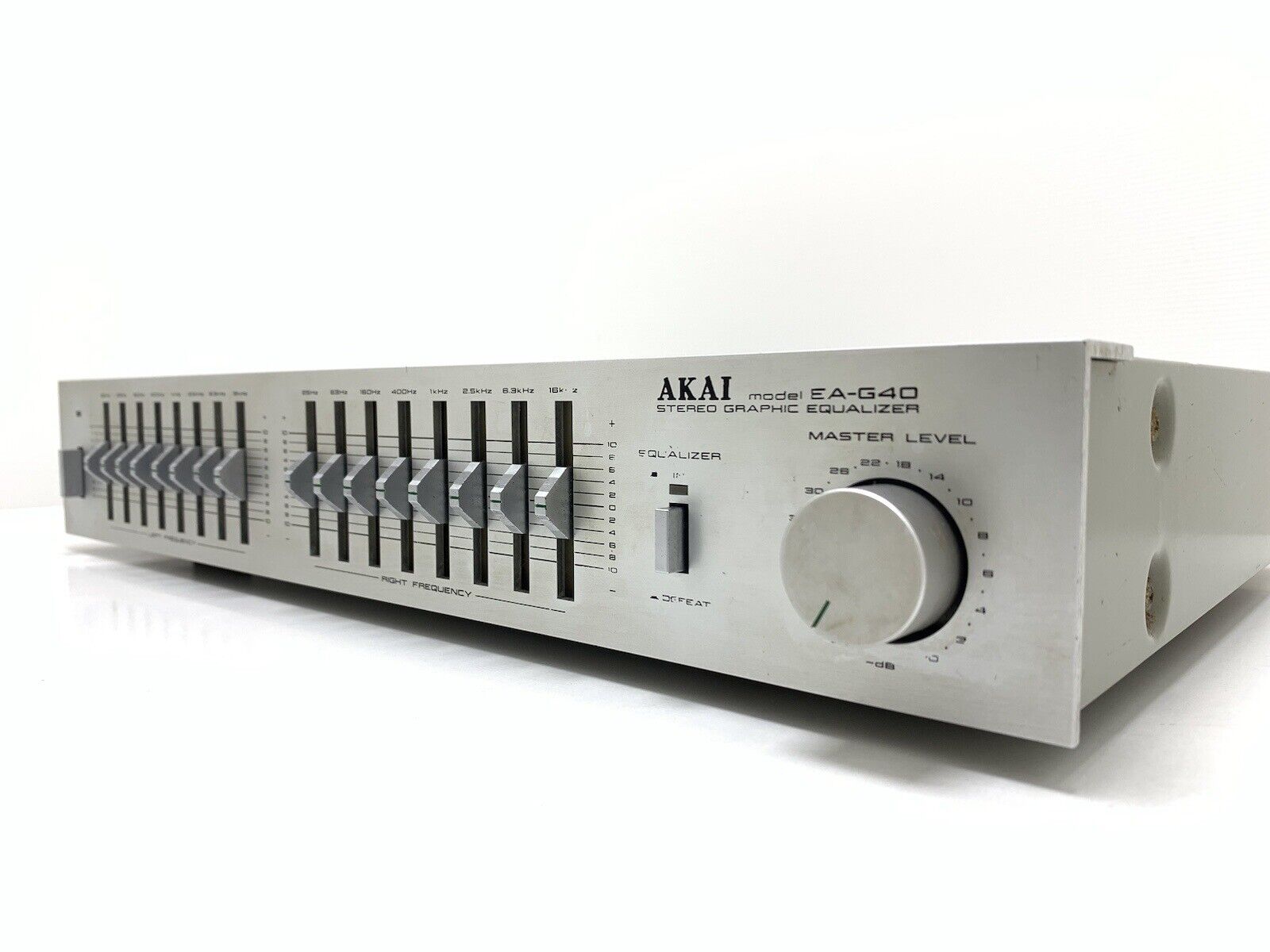 アート・デザイン・音楽 Pioniere der Kamera 1840-1900 Vintage Technics Silver Faced Stereo Graphic Equalizer SH
