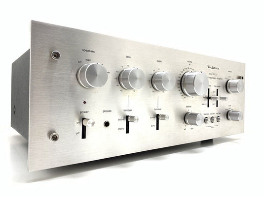 TECHNICS SU 8200 Stereo Amplifier WORK 65 + 65 Watts RMS Vintage 1975 GOOD LOOK