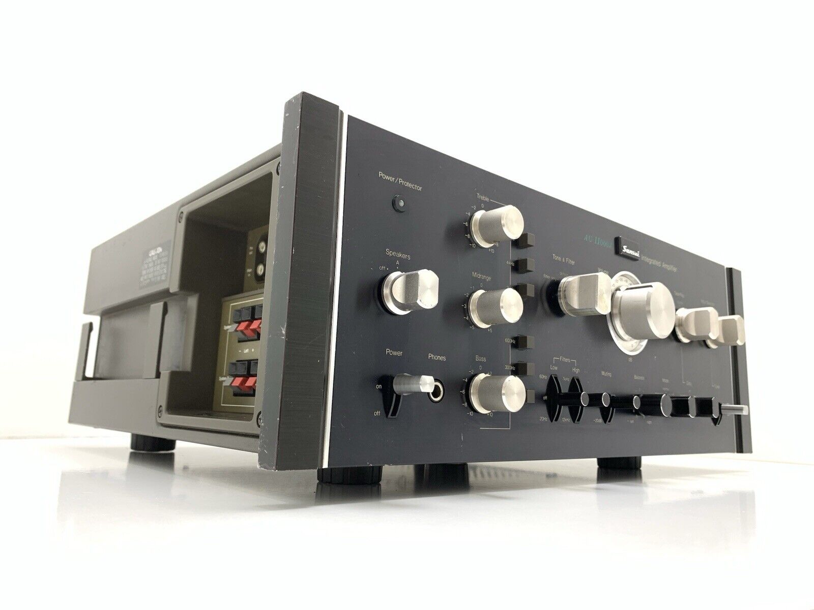 SANSUI AU 11000A Integrated Stereo Amplifier 2 X 110 WRMS Vintage 1977 GOOD LOOK