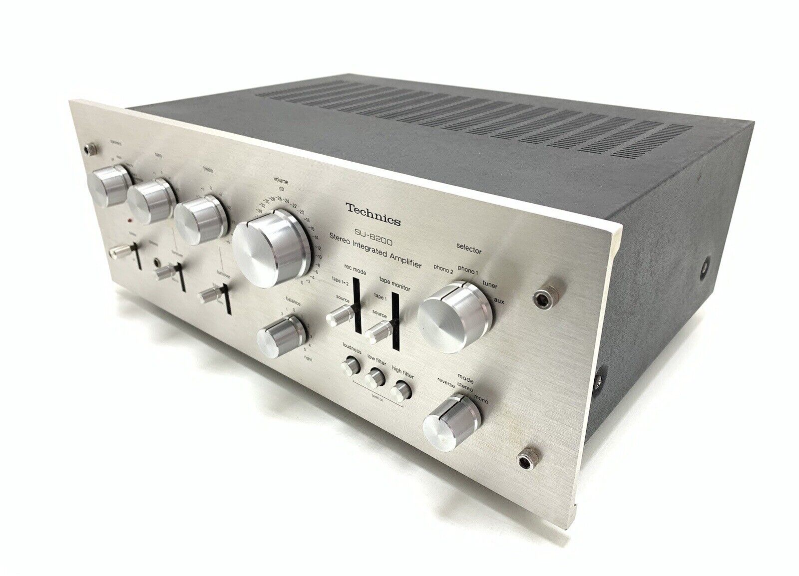 TECHNICS SU 8200 Stereo Amplifier WORK 65 + 65 Watts RMS Vintage 1975 GOOD LOOK