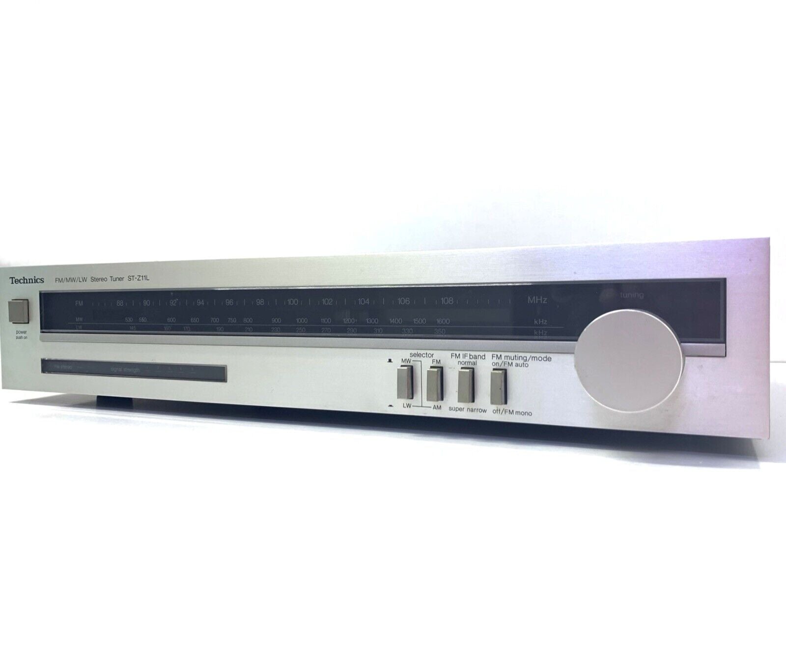 TECHNICS ST-Z11L FM/MW/LW Stereo Tuner Digital High End Vintage 1982 Like New