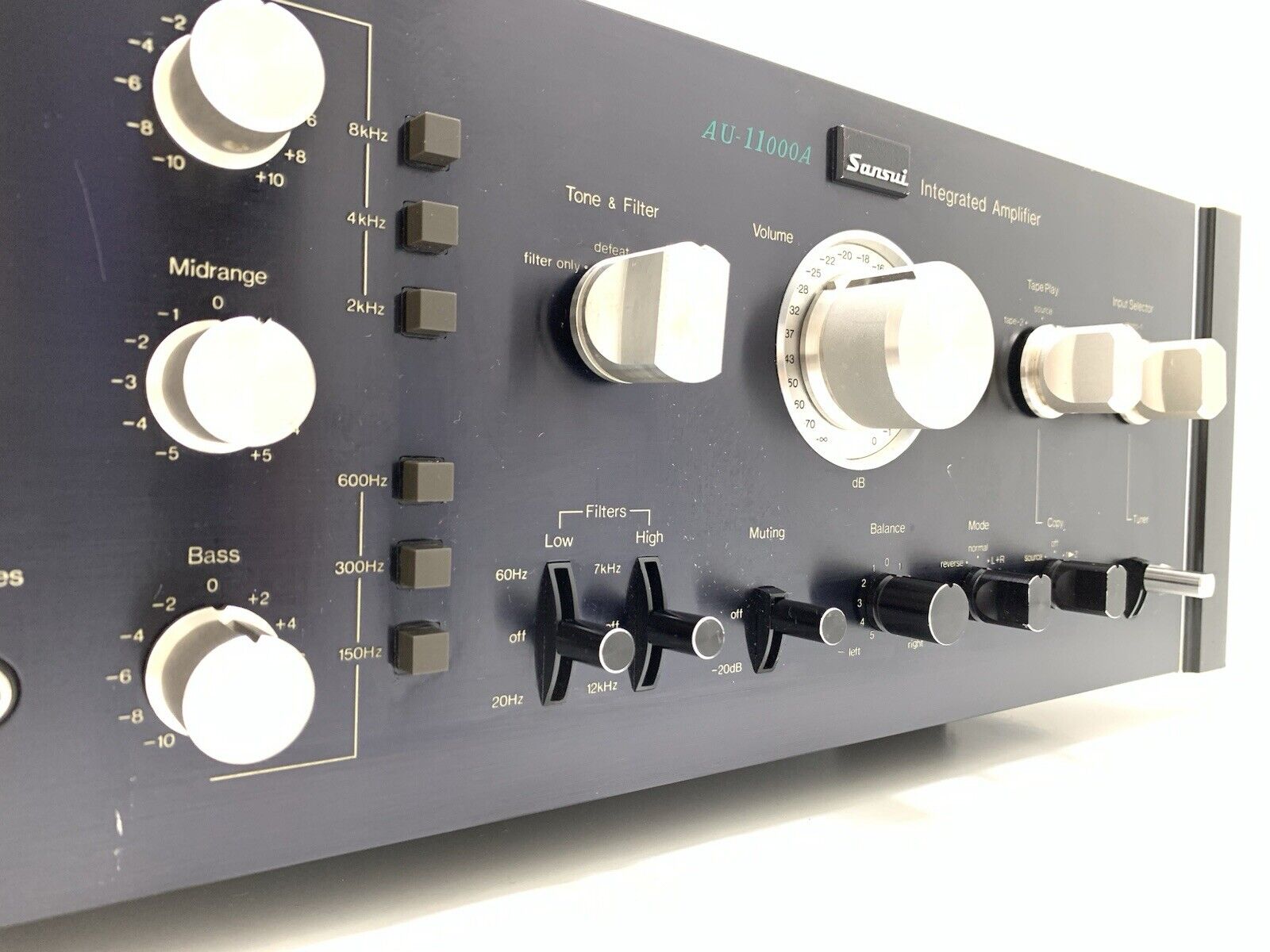 SANSUI AU 11000A Integrated Stereo Amplifier 2 X 110 WRMS Vintage 1977 GOOD LOOK