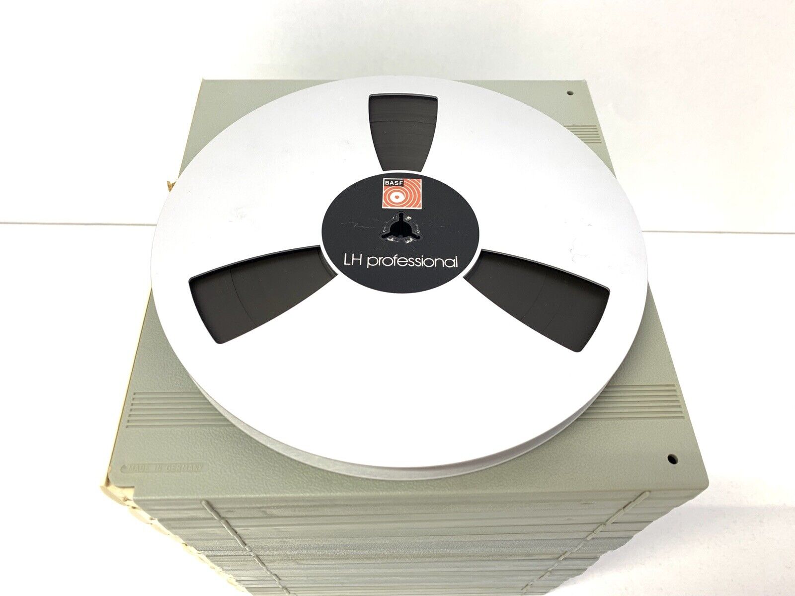 BASF LH PROFESSIONAL OPEN RELL TAPE RECORD Rare METAL SPOOL & plastic BOX 7 In