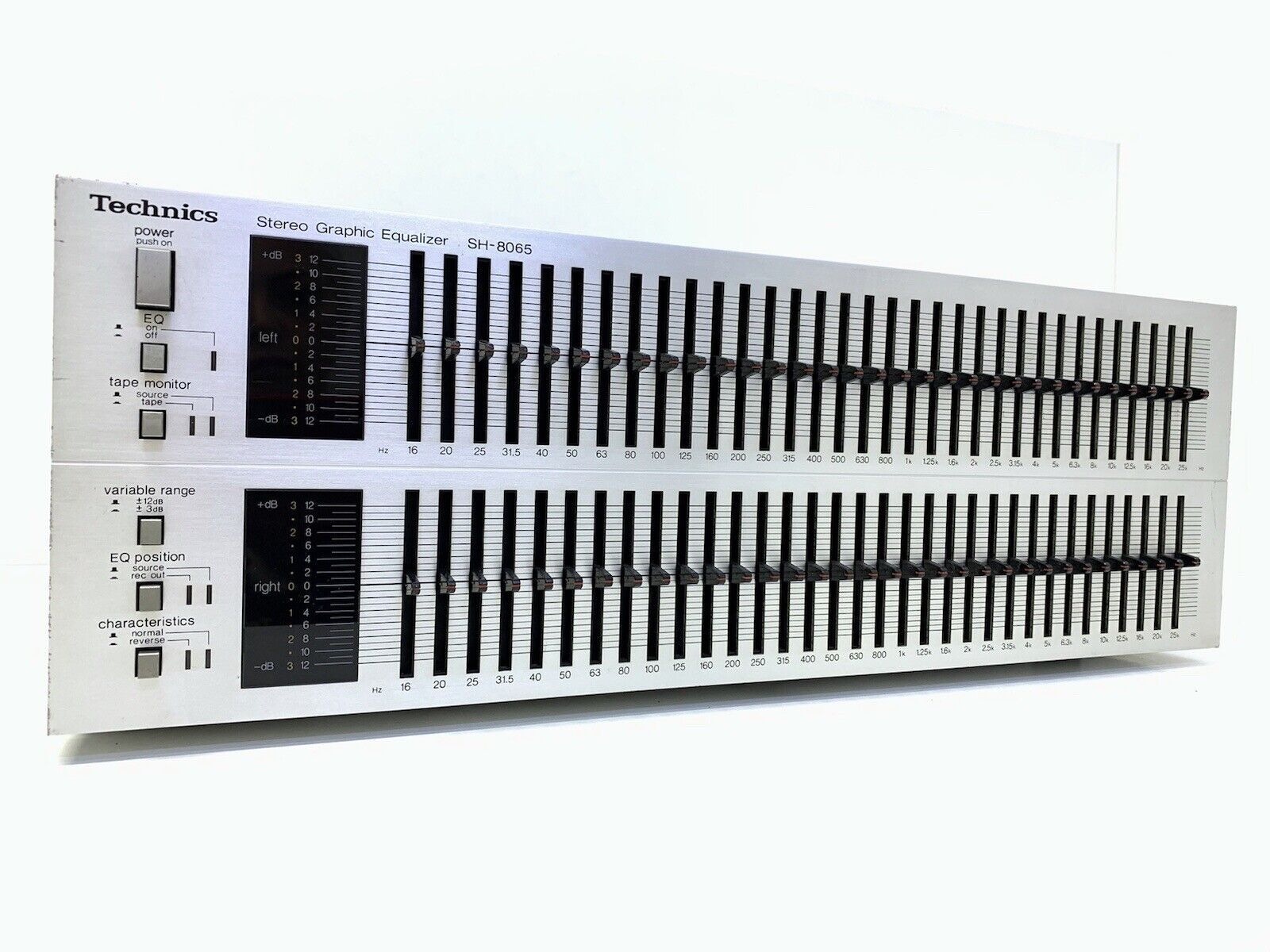 TECHNICS SH-8065 Stereo Graphic Equalizer 33 Bands Vintage 1983 Working LIKE NEW