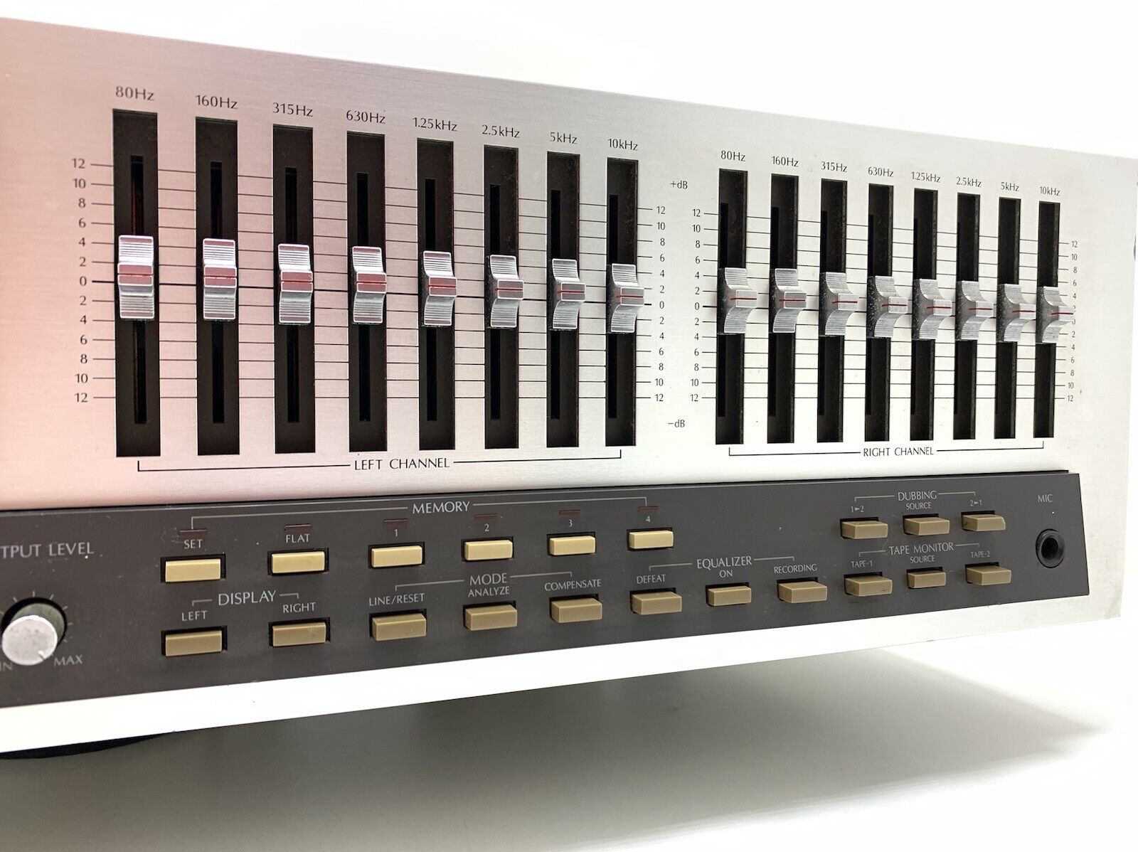 SANSUI SE-9 Stereo Graphic Computer Equalizer Spectrum Analyzer WORK Good Look