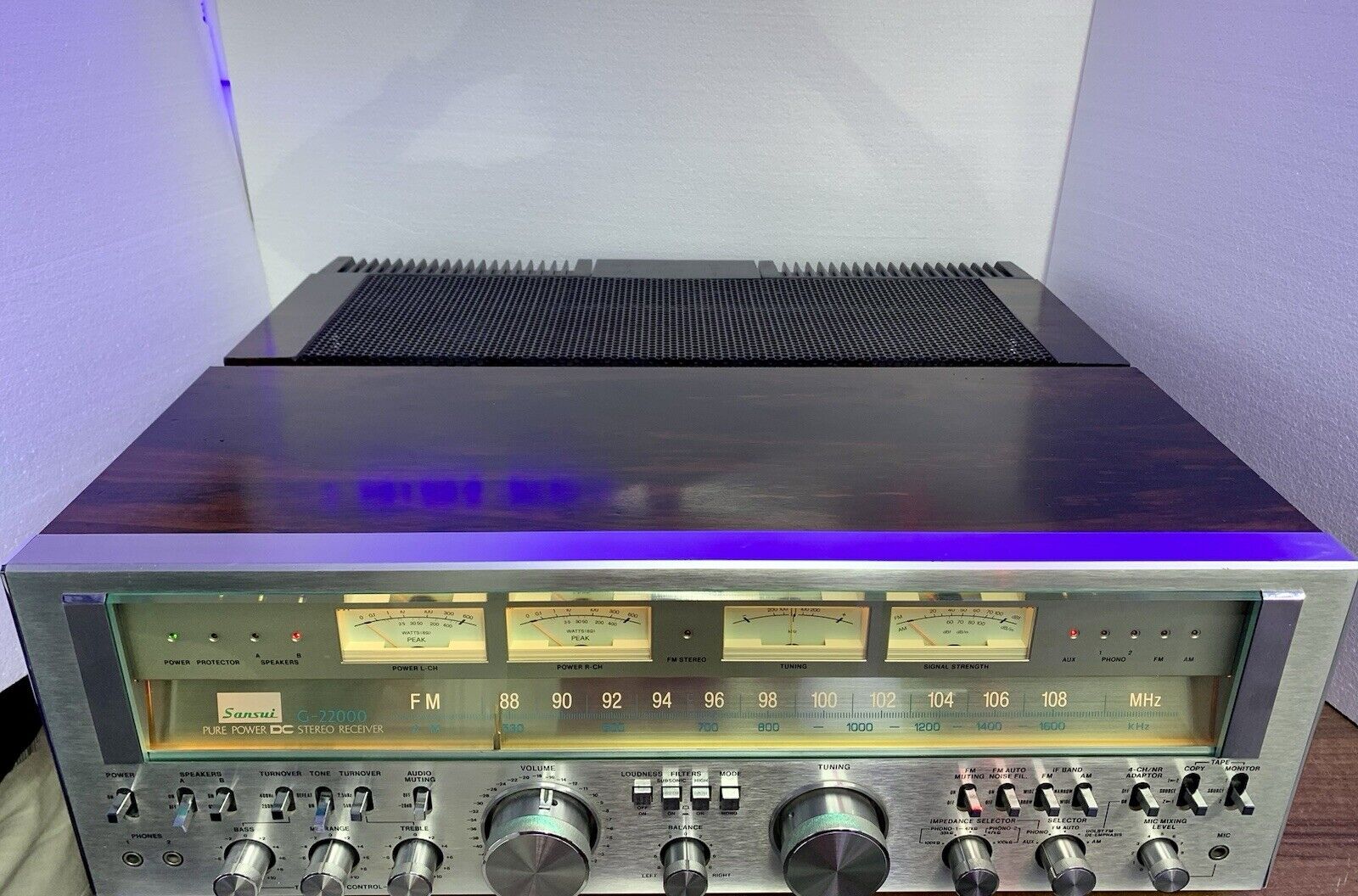 SANSUI G 22000 Stereo Receiver 220+220 Watts RMS Vintage 1978 Working Good Look