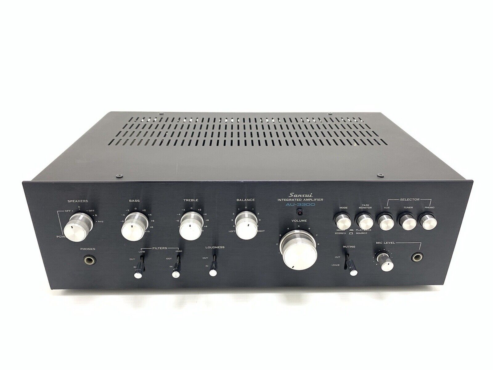 SANSUI AU-3300 Integrated Stereo Amplifier 2x38 WRMS Vintage 1975 JAPAN GoodLook