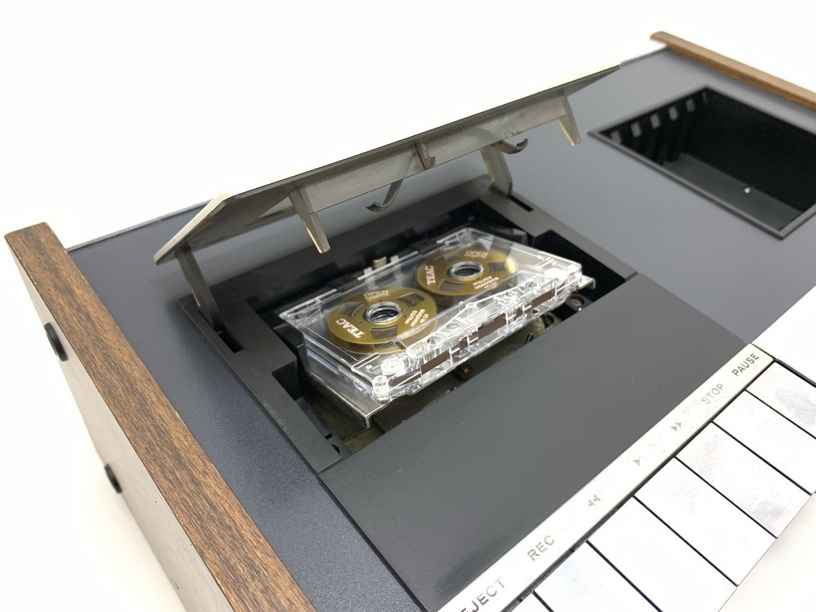 TEAC A 450 Stereo Cassette Tape Deck 2 Head Vintage 1974 Working Good Look