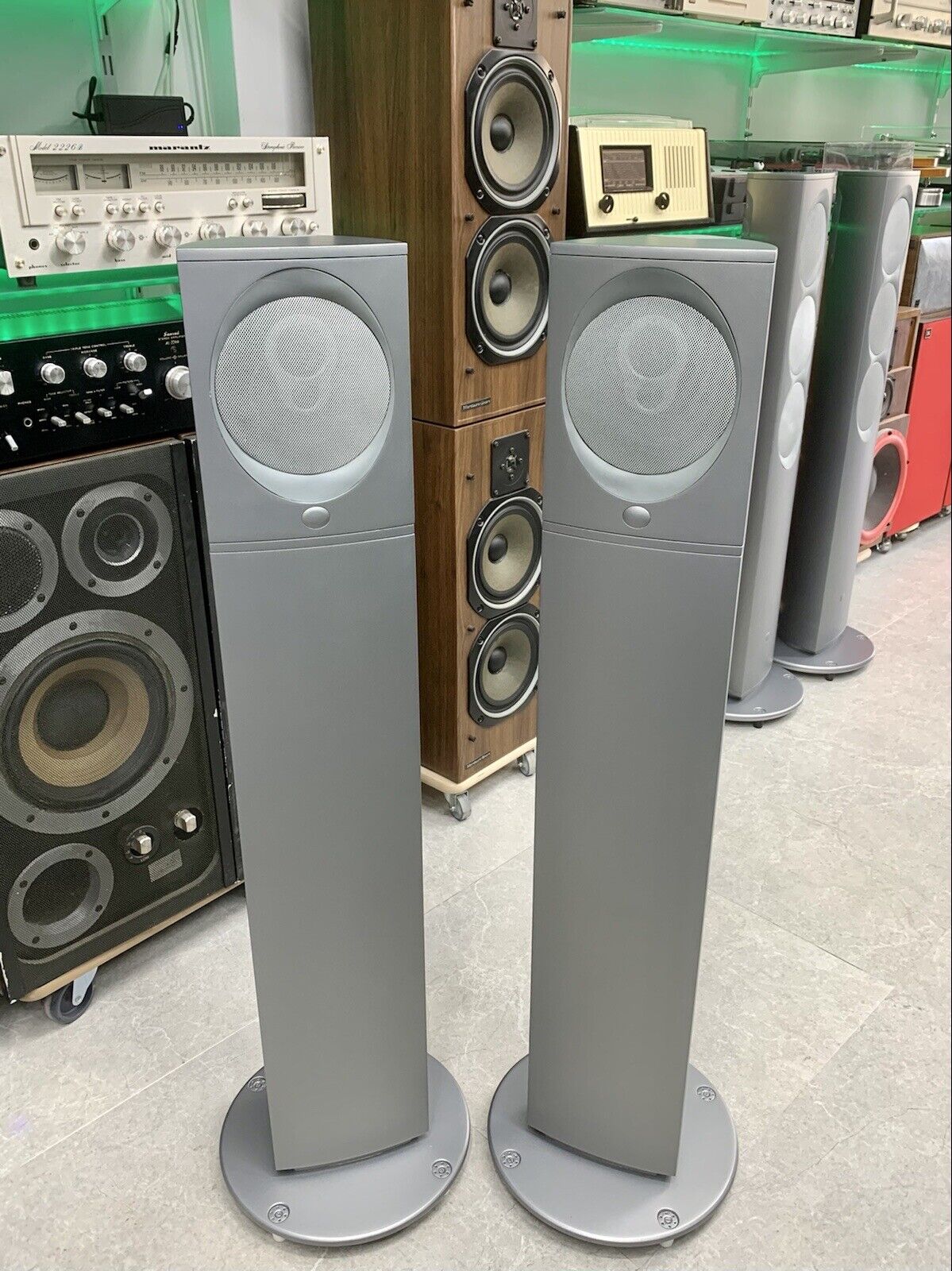 LINN KOMPONENT 104 Floorstanding Speaker  3 Way Vintage 40 WRMS WORK Good Look