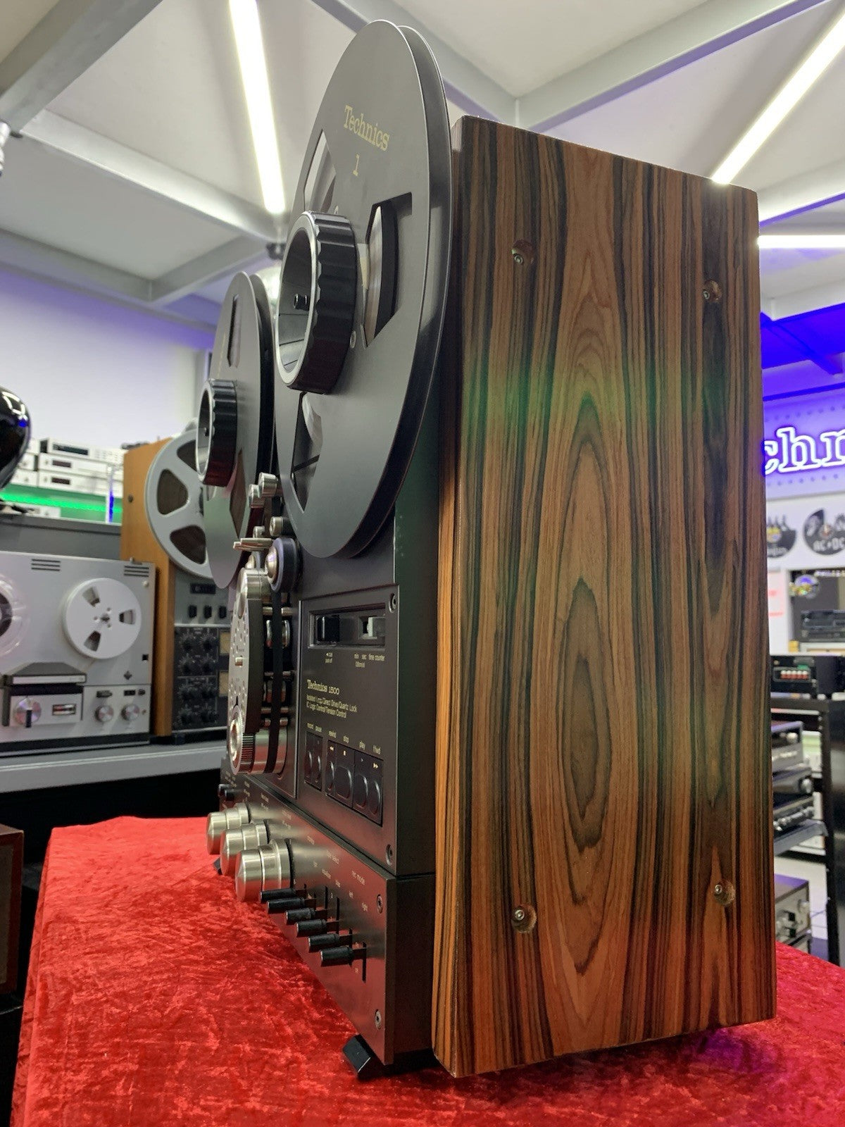 TECHNICS RS 1506U Reel to Reel 2&4 Track 10" Tape WORK w/Original BOX LIKE NEW