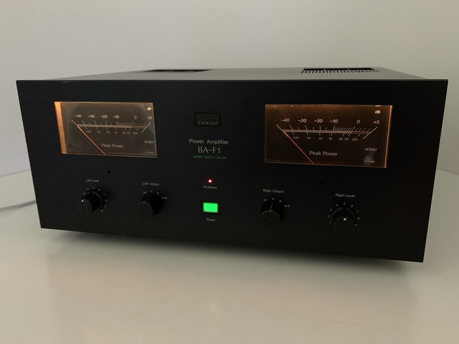 SANSUI BA F1 Stereo Power Amplifier 2X 110 Watts RMS Vintage 1979 WORK Good Look