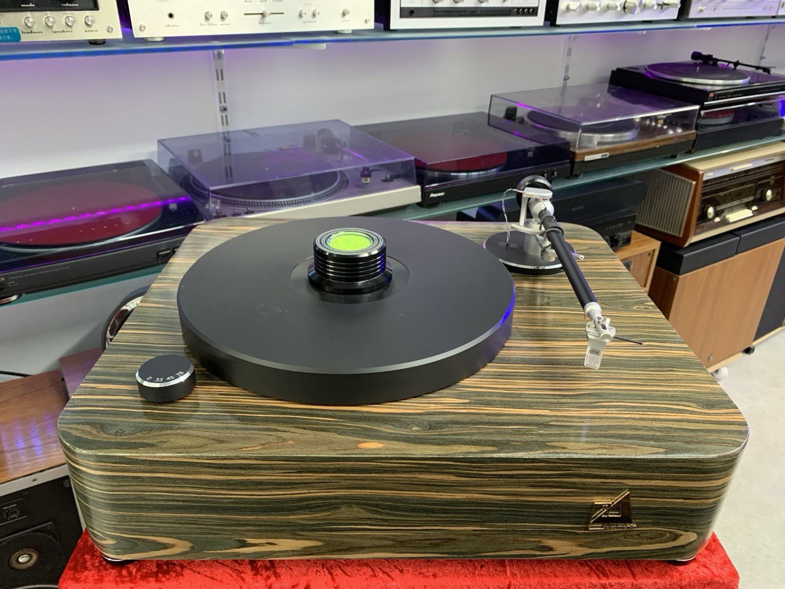 CLEARAUDIO Turntable Concept EXCLUSIVE Record Player Palo Sandro Wood Good Look