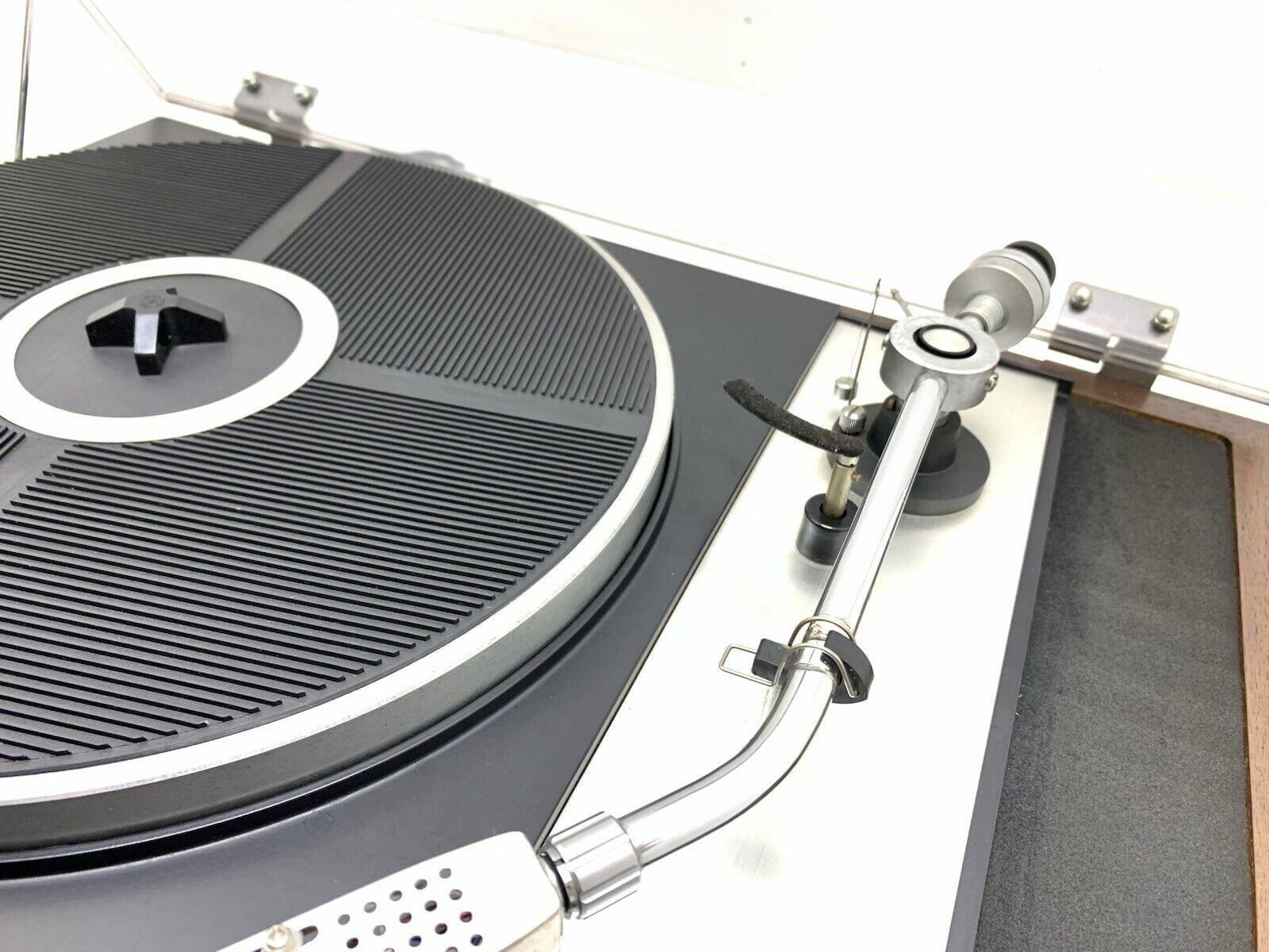 SANSUI SR 3030 Turntable 2 Speed Belt Drive Hi Fi Vintage 1973 Work Good Look