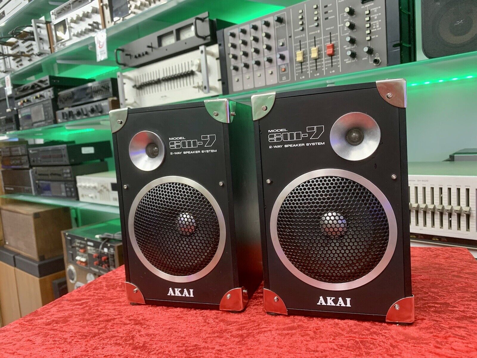 AKAI SW-7 Speaker 2 Way System 80 Watts Vintage Refurbished Working Good Look