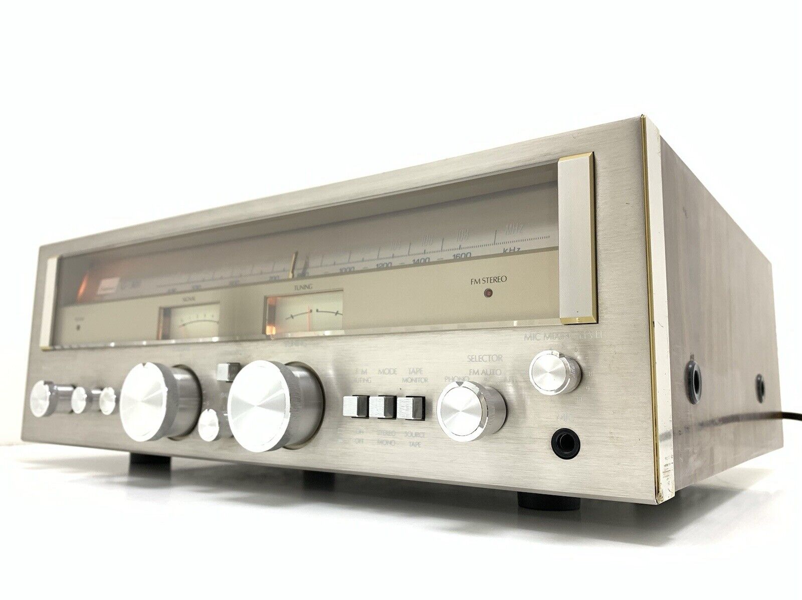 SANSUI G 301 / G-3000 Stereo Receiver 26+26Watts RMS Vintage 1978 WORK Good Look