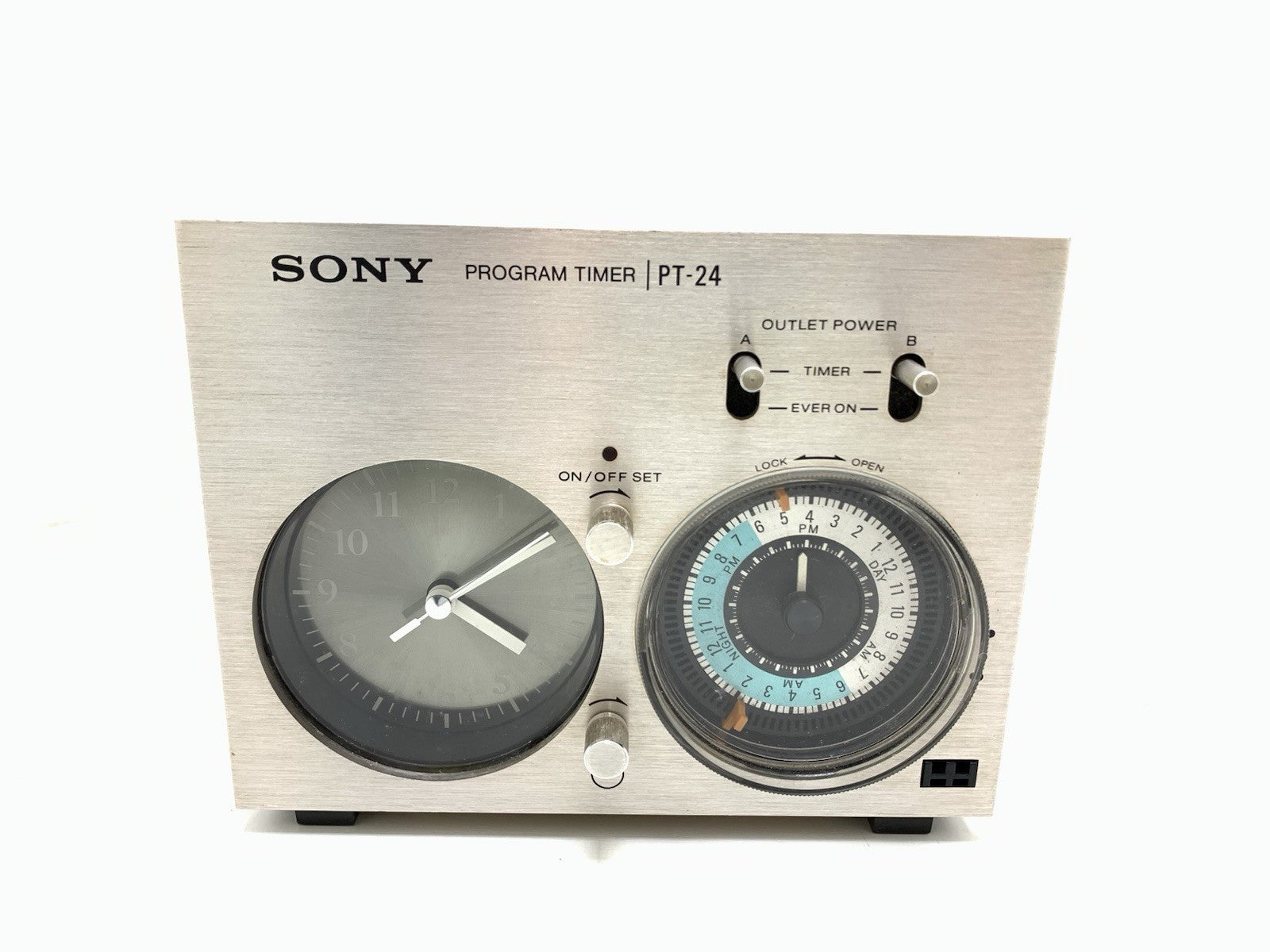 SONY PT 24 Audio Programmer Timer Display Vintage 1970 WORK 220 Volts Good Look