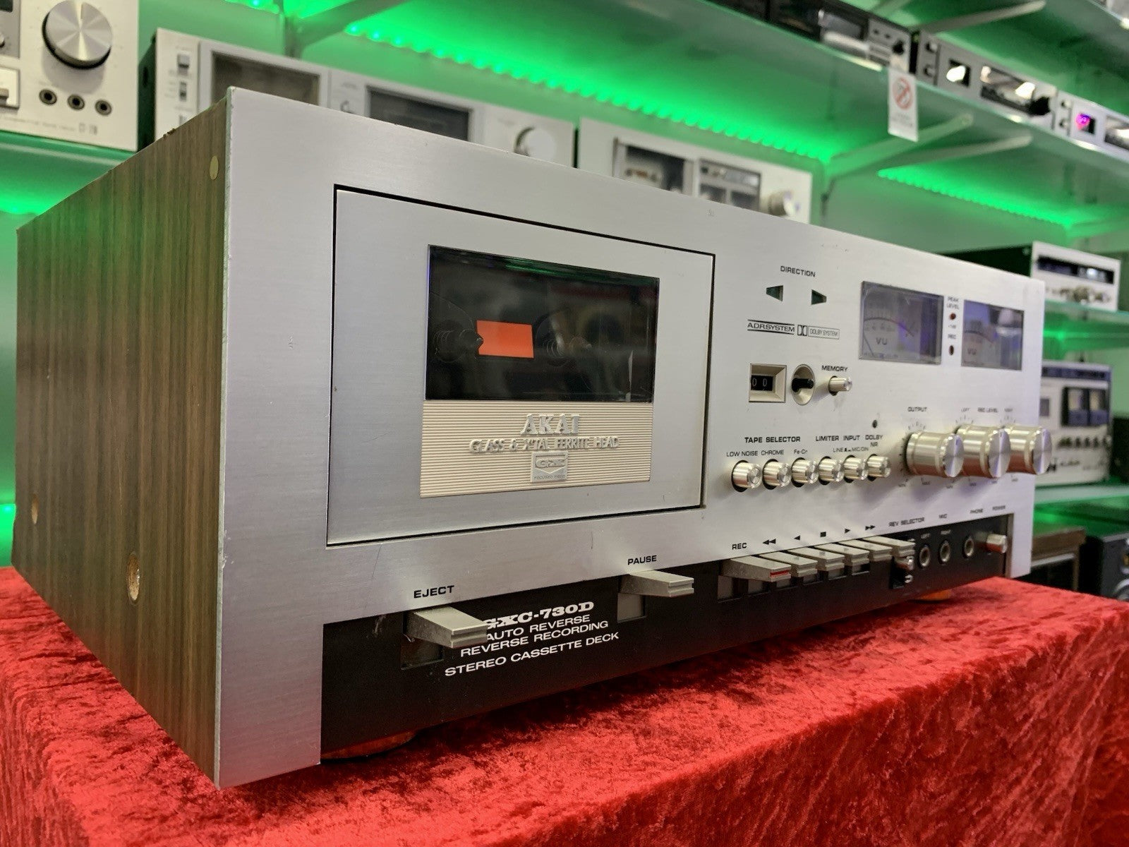 AKAI  GXC 730D Tape Deck CASSETTE Vintage 1976 Auto Reverse 3Head WORK Good Look
