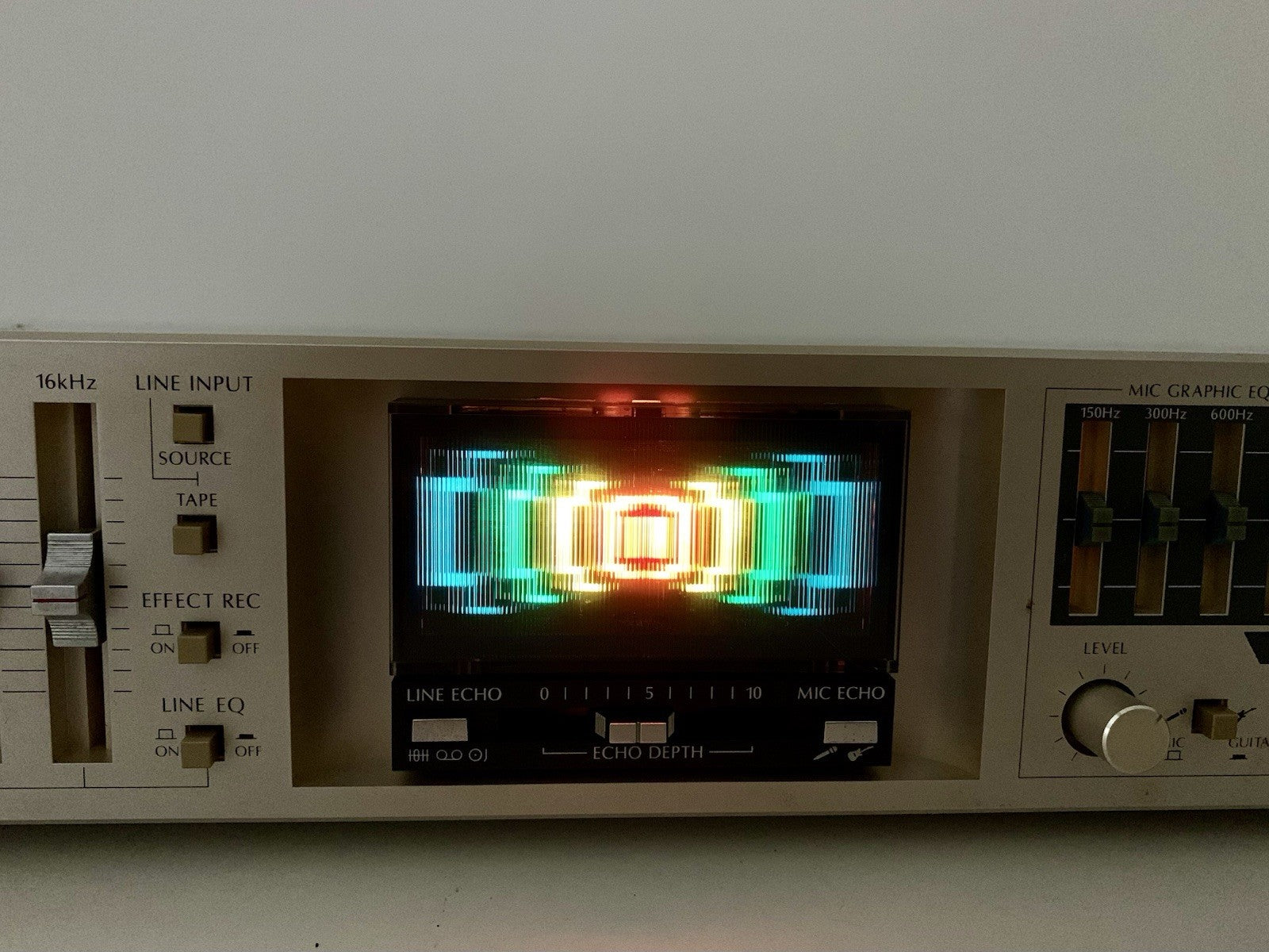 Sansui RG-707 Stereo Graphic Equalizer Consolette Vintage 1983 Work Good Look