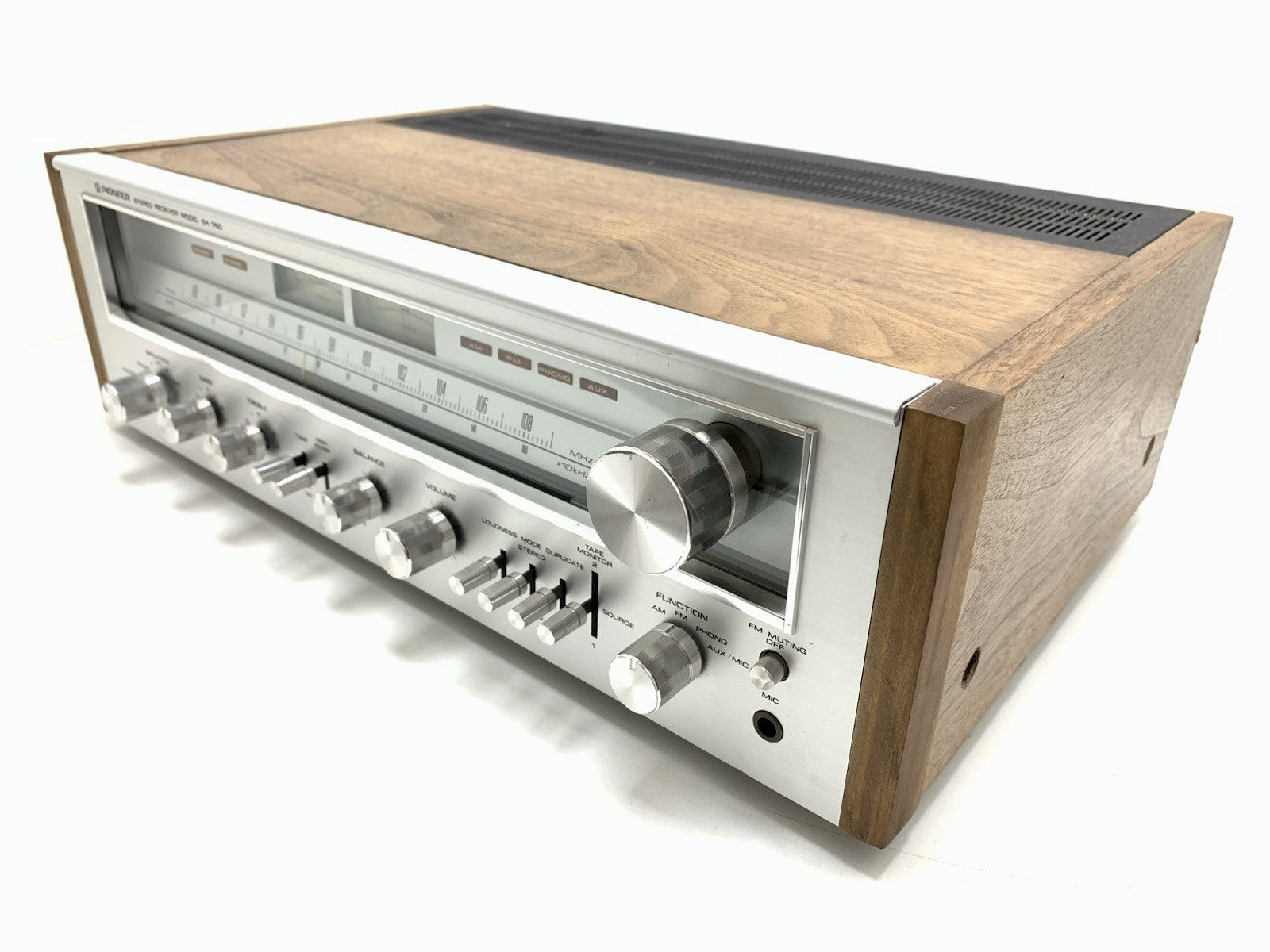 PIONEER SX 750 AM FM Stereo Receiver 50+50 Watts RMS Vintage 1976 WORK Good LOOK