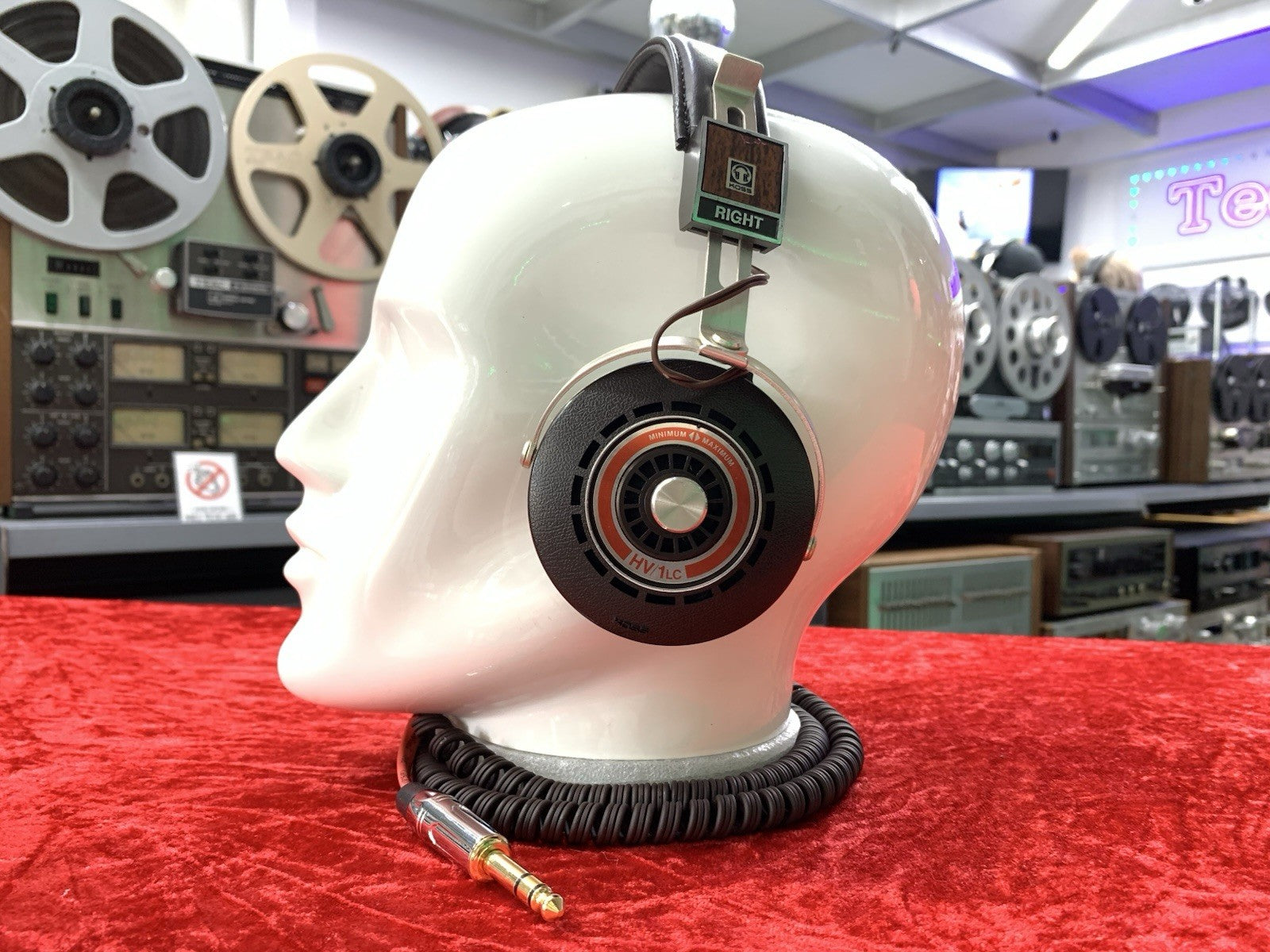 KOSS HV 1LC Professional Headphones Vintage 1974 RARE Original WORK GOOD Look
