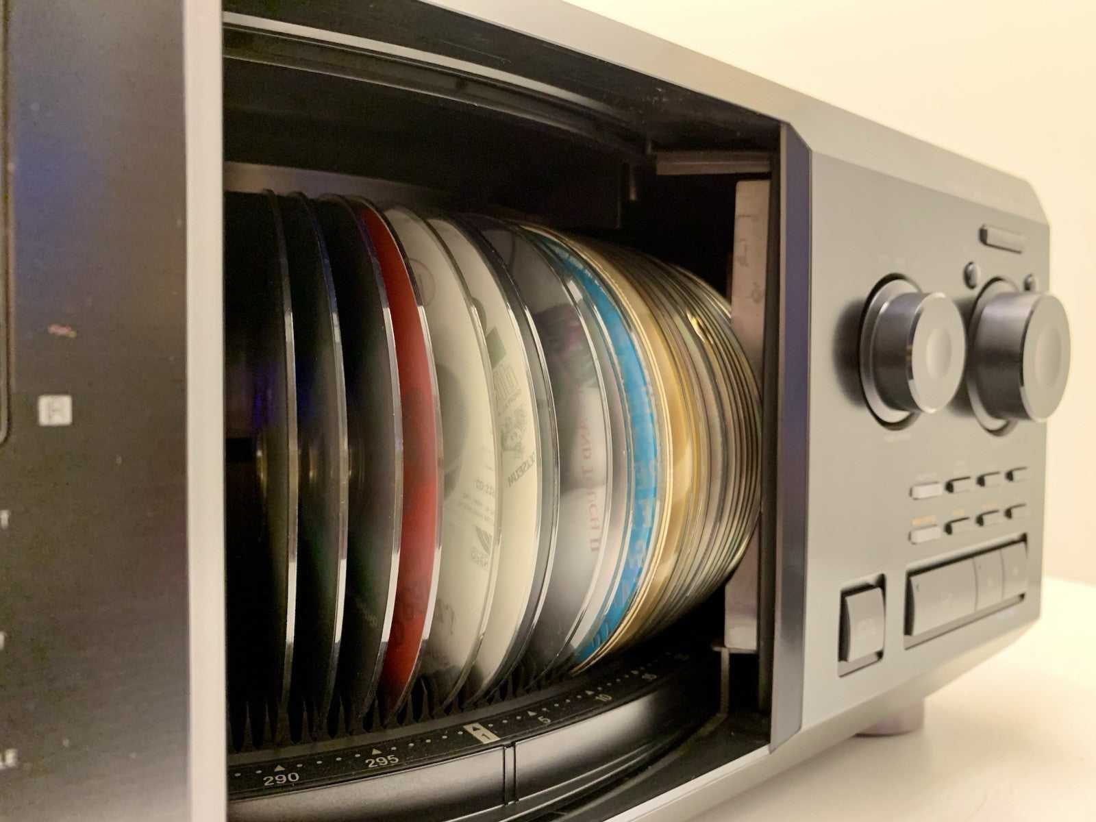 SONY CDP CX355 MegaStorage 300 CD Compact Disc Changer Vintage WORK Good Look