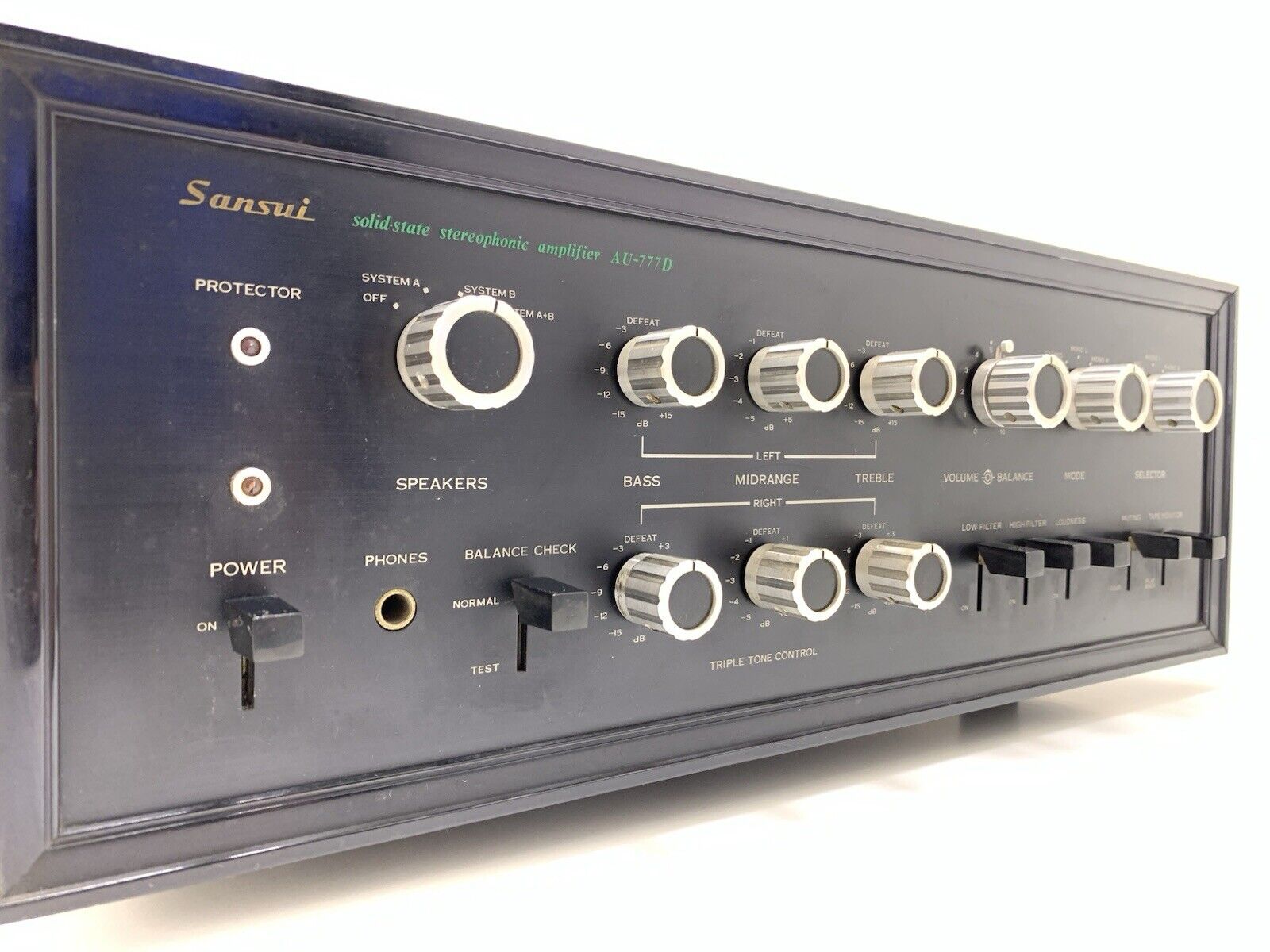 SANSUI AU 777D Solid State Amplifier 30+30 Watts RMS Vintage 1969 WORK Good Look