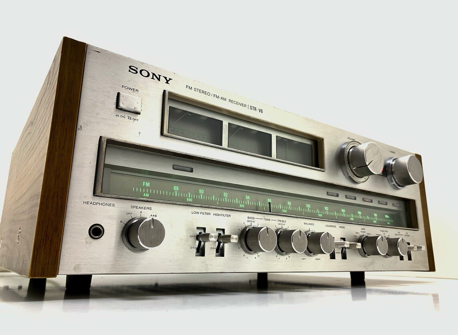 SONY STR V6 Stereo Monster Receiver 2X 115 WRMS Vintage 1978 REFURBISH Good Look