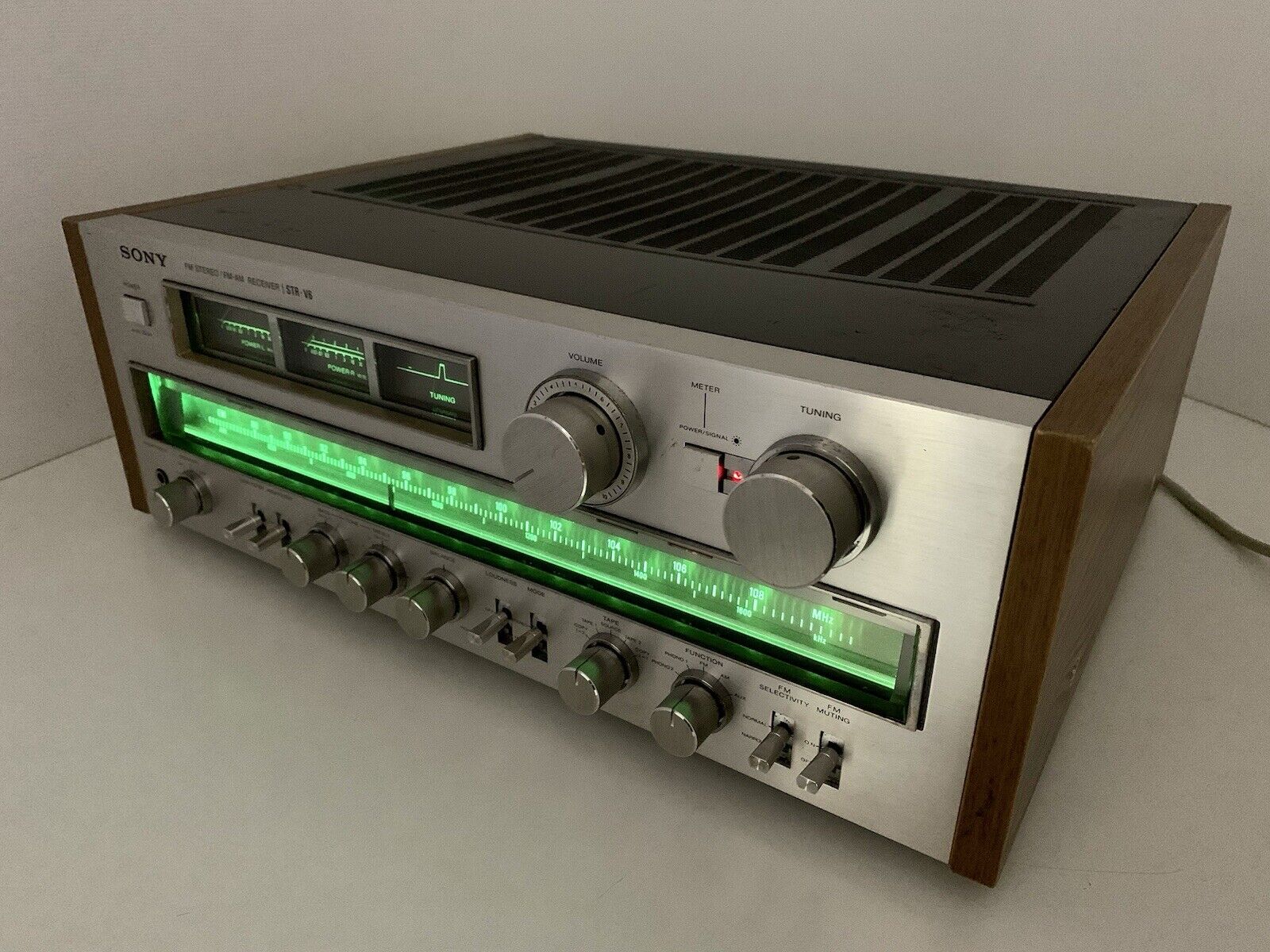 SONY STR V6 Stereo Monster Receiver 2X 115 WRMS Vintage 1978 REFURBISH Good Look