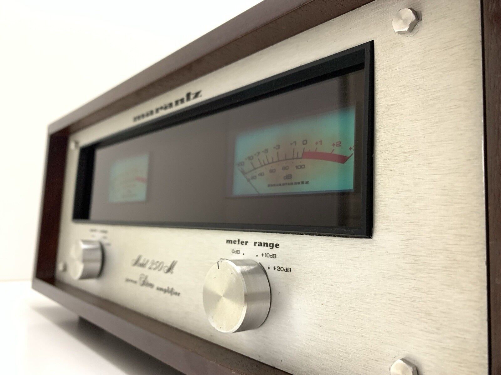 MARANTZ 250M Stereo Power Amplifier Wood Box 250WRMS Vintage 1976 WORK Good Look