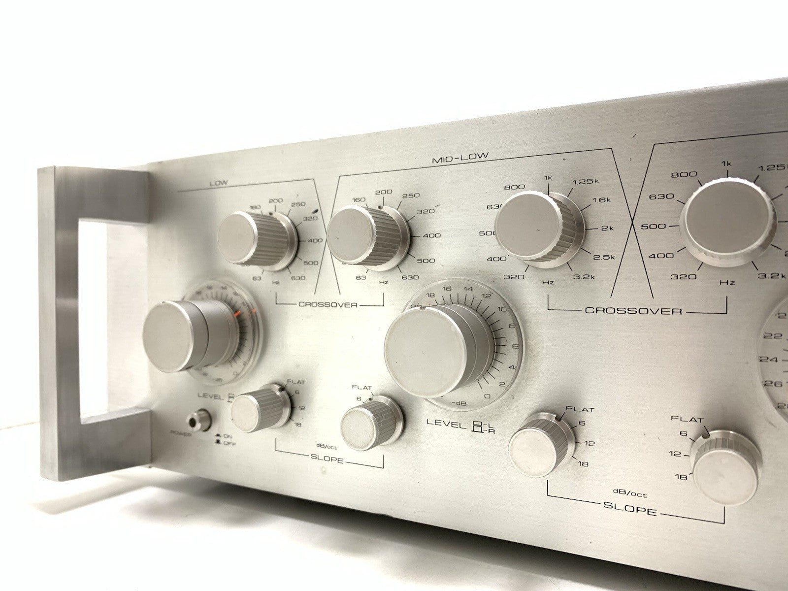 PIONEER D 23 Professional ELECTRONIC CROSSOVER with HANDLES 4 Way WORK Good Look