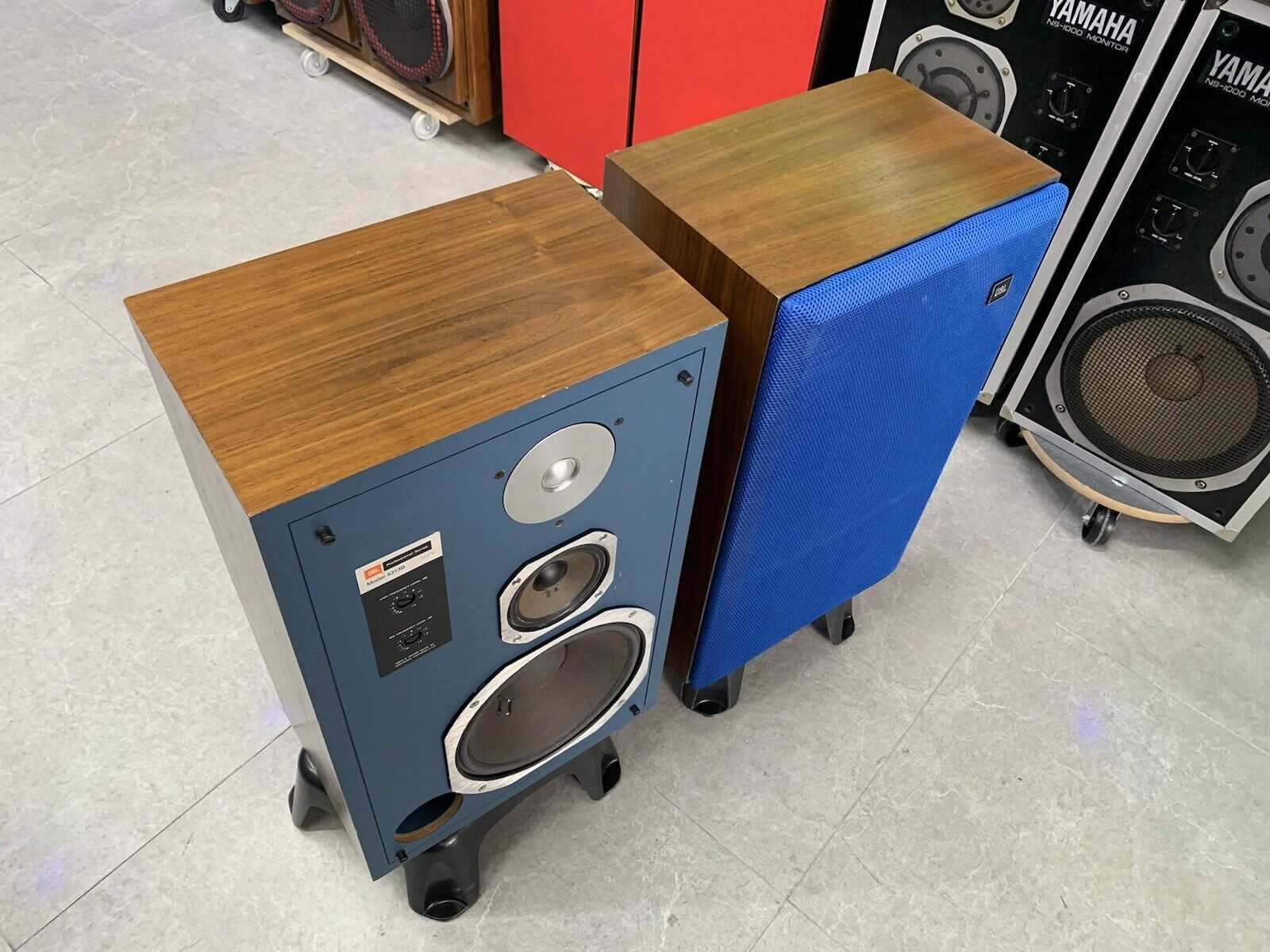 JBL 4313B LEGENDARY Studio Monitor Speakers Vintage 1980 Original Work Good Look