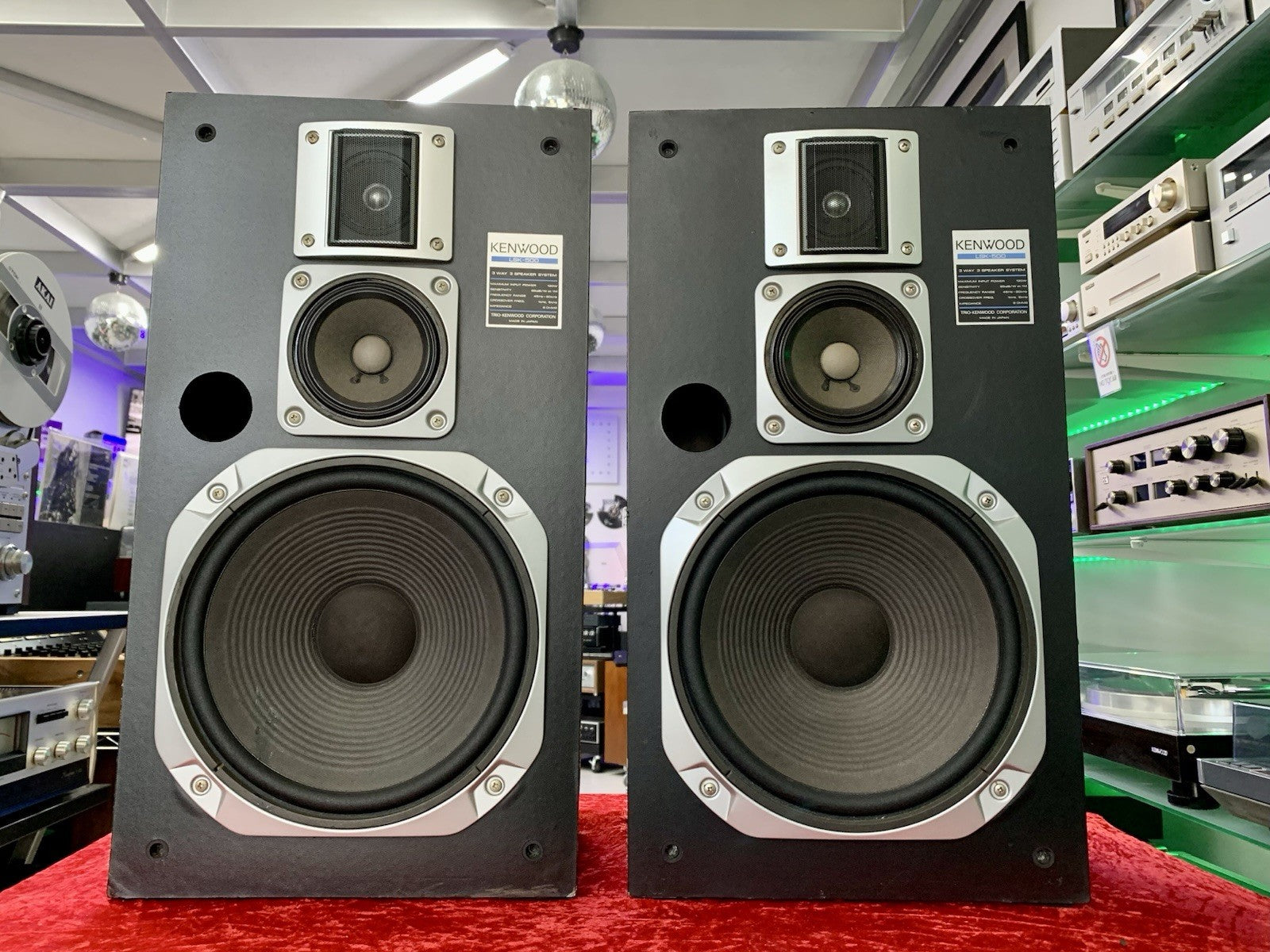 TRIO KENWOOD LSK 500 Speakers 3 Way 130 Watts RMS Vintage 1984 WORK Good Look