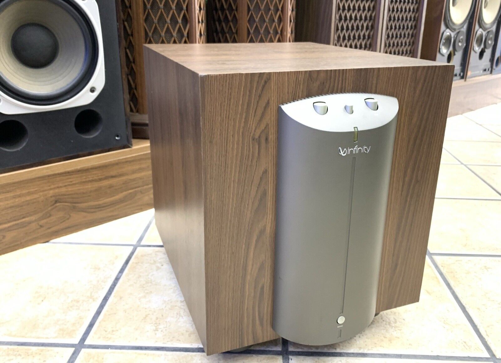 INFINITY HPS-250 SubWoofer Speaker Vintage Hi End 250 WRMS Refurbished Good Look