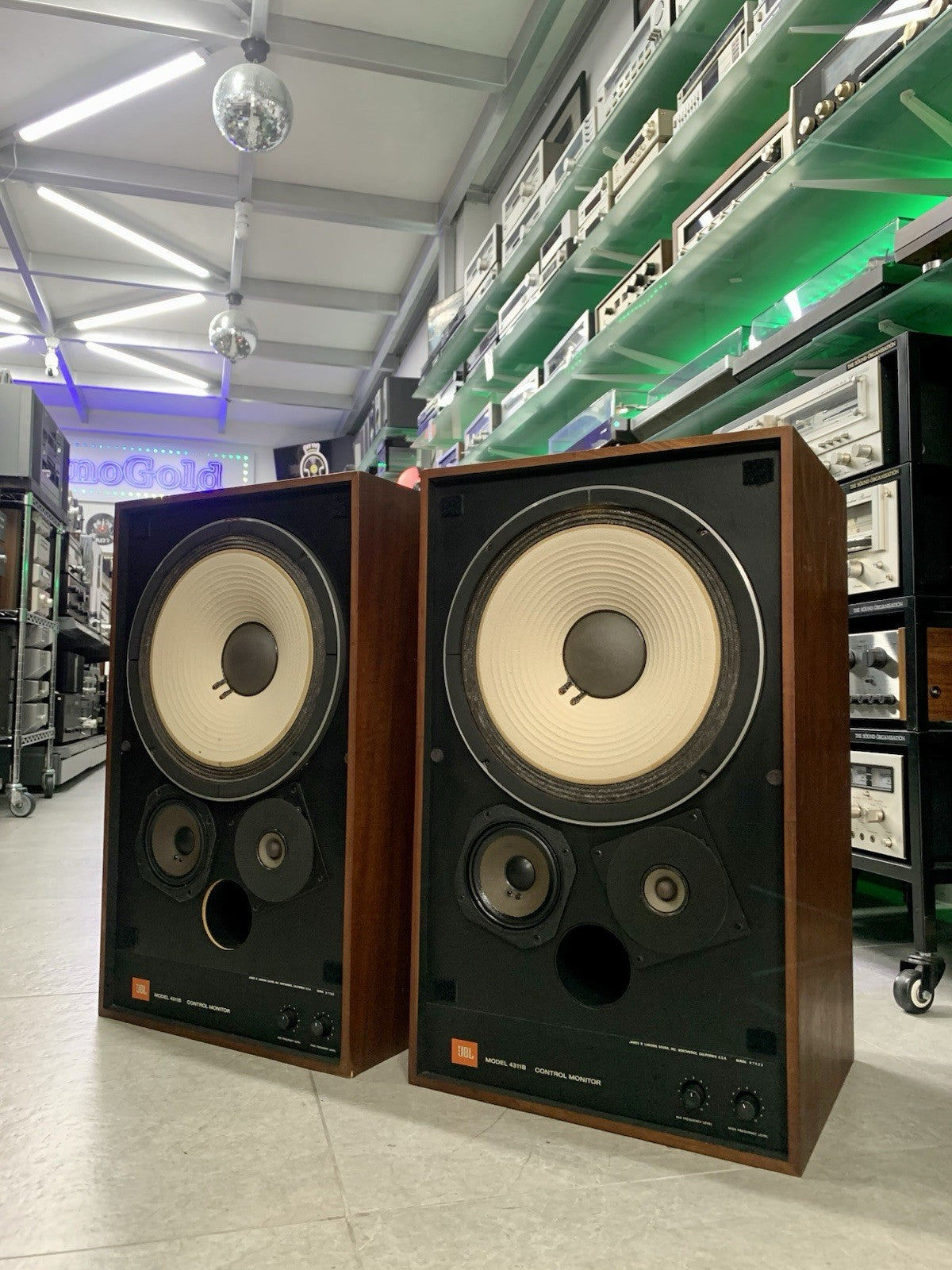 JBL 4311B LEGENDARY Studio Monitor Speakers Vintage 1975 Original WORK Perfect