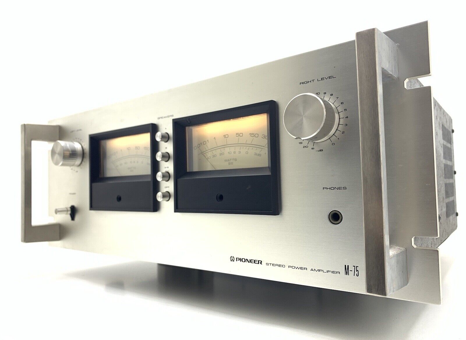 PIONEER M-75 / SPEC 4 Stereo Power Amplifier Vintage 1977 300Watts RMS Good Look