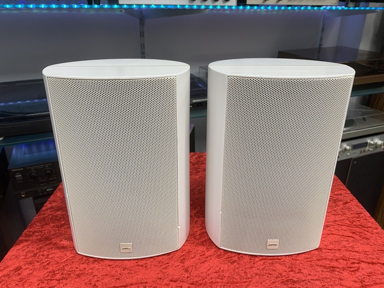 JAMO (KLIPSH) A-330 Speakers bookshelf/satellite 2 Way Vintage 100Watt Good Look
