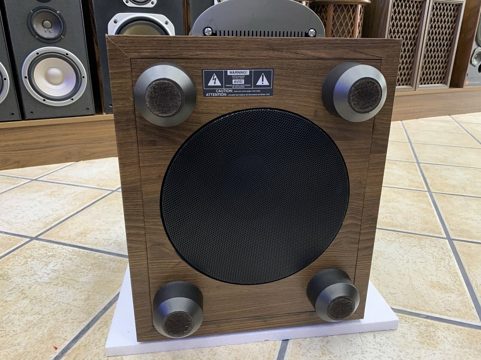 INFINITY HPS-250 SubWoofer Speaker Vintage Hi End 250 WRMS Refurbished Good Look