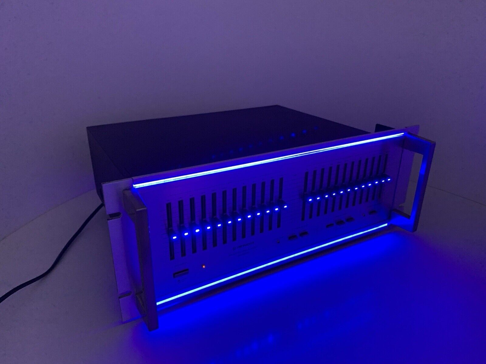 PIONEER SG 9800 RARE SPEC RACK Graphic Equalizer BLUE LED Vintage Work Like New