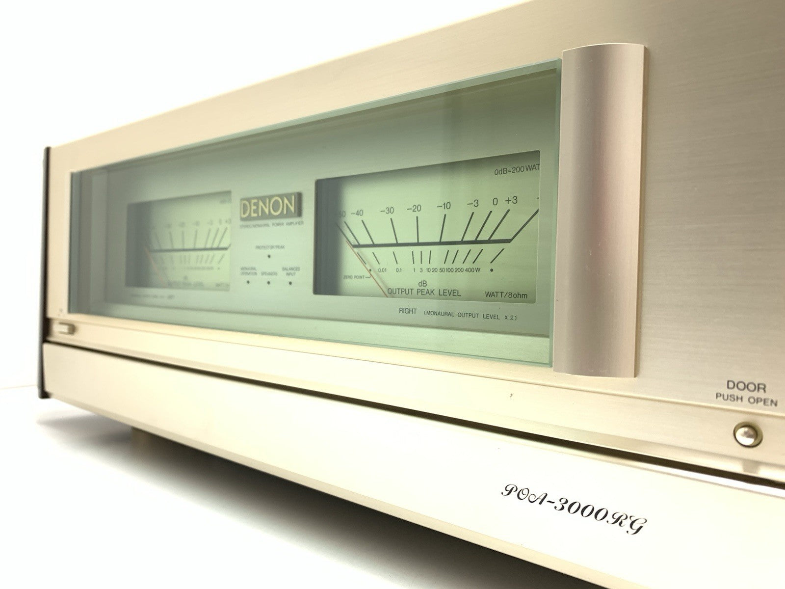 DENON POA 3000RG Stereo Power Amplifier 250+250 WRMS Vintage 1990 WORK Good Look