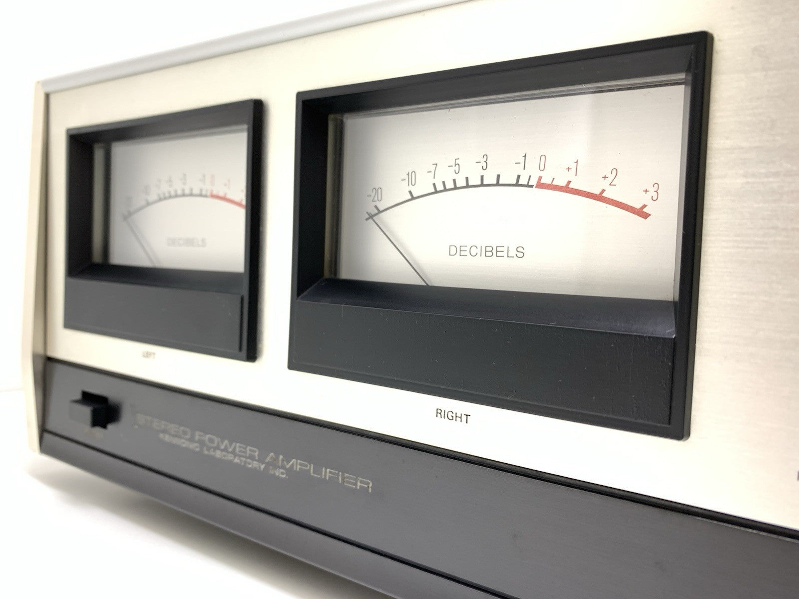 ACCUPHASE P 300 Stereo Power Amplifier 150+150 WRMS Vintage 1975 WORK Good Look