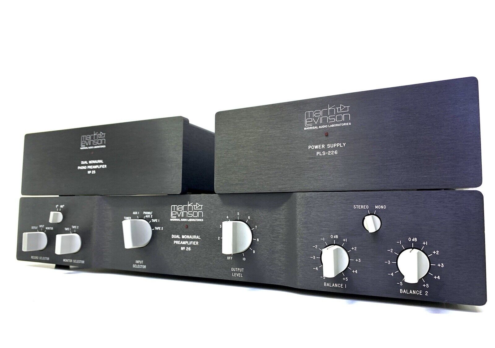 MARK LEVINSON N.26 Stereo Pre Amplifier + Pre Phono N.25 + Power Supply PLS-226