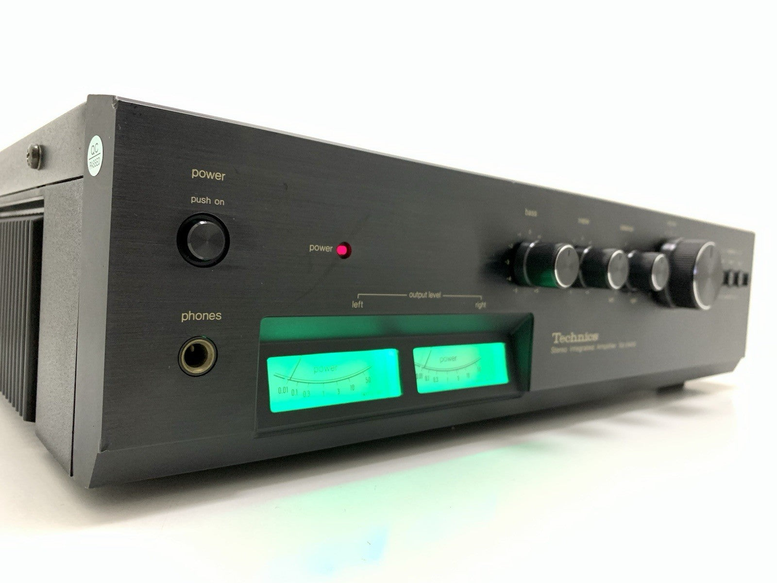 Amplificador integrado estéreo TECHNICS SU 2400 22+22 W RMS