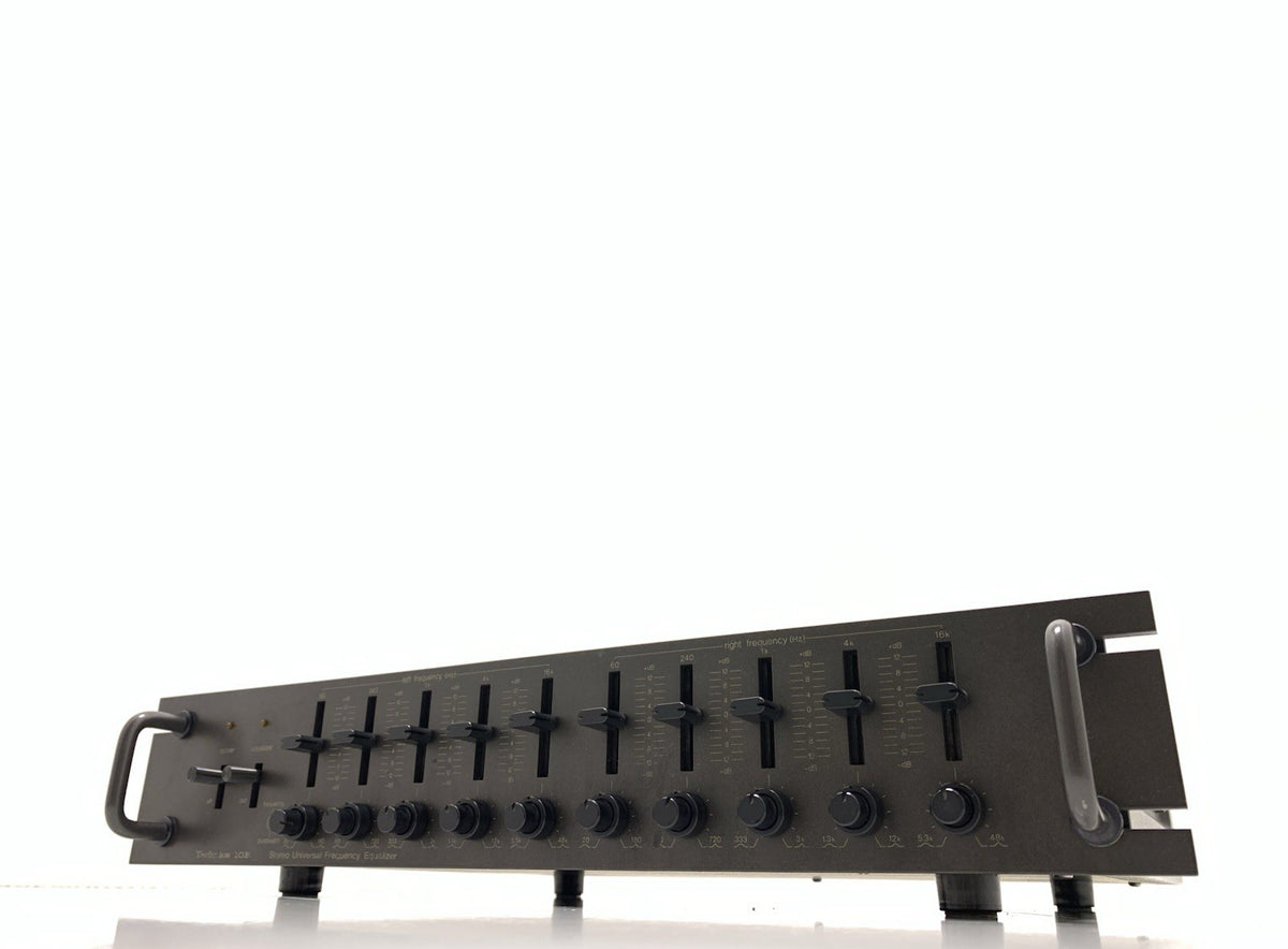 TECHNICS SH 9010E Stereo Parametric Equalizer 5 Bands Vintage Work Good Look