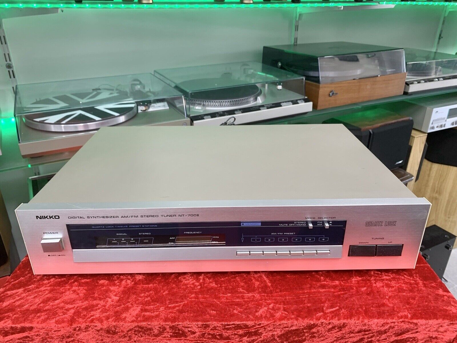 NIKKO NT-700 II AM/FM Stereo Digital Tuner Vintage 1981 Hi Fi Working Good Look
