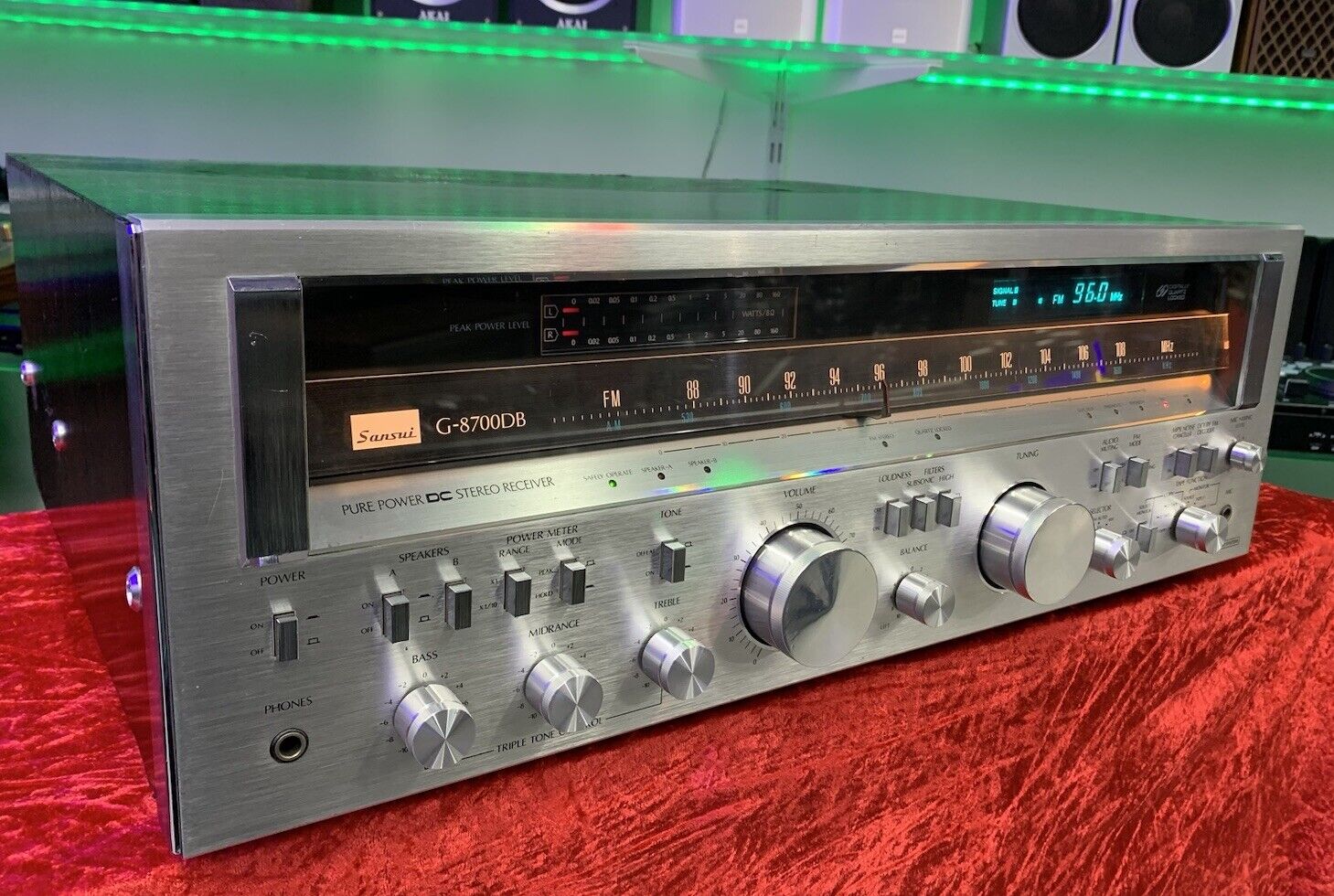 SANSUI G 8700DB Stereo Receiver 2X 160 Watts RMS Vintage 1979 WORK GOOD LlKE NEW