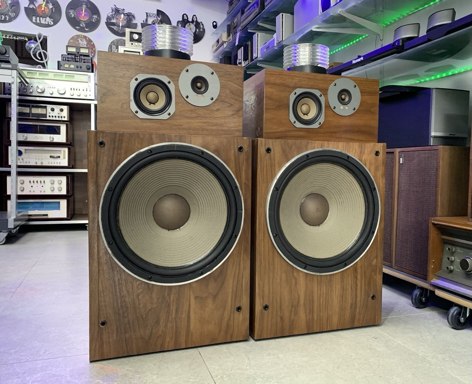 PIONEER HPM 1500 High End SPEAKERS 4 Way 125 Watts RMS Vintage  WORK GOOD LOOK