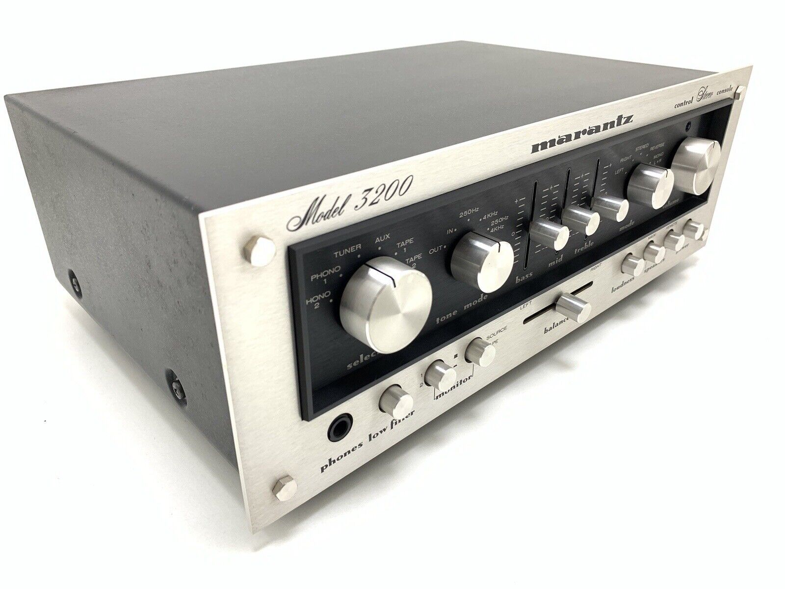 MARANTZ Model 3200 Stereo Pre Amplifier Vintage 1976 HiFi Work Like NEW GoodLook