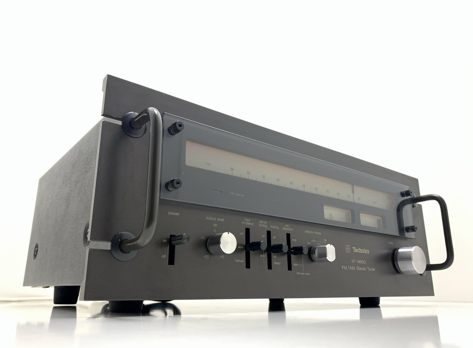 TECHNICS ST 9600 AM/FM Stereo Tuner Classic Hi Fi Vintage 1977 Working Good Look